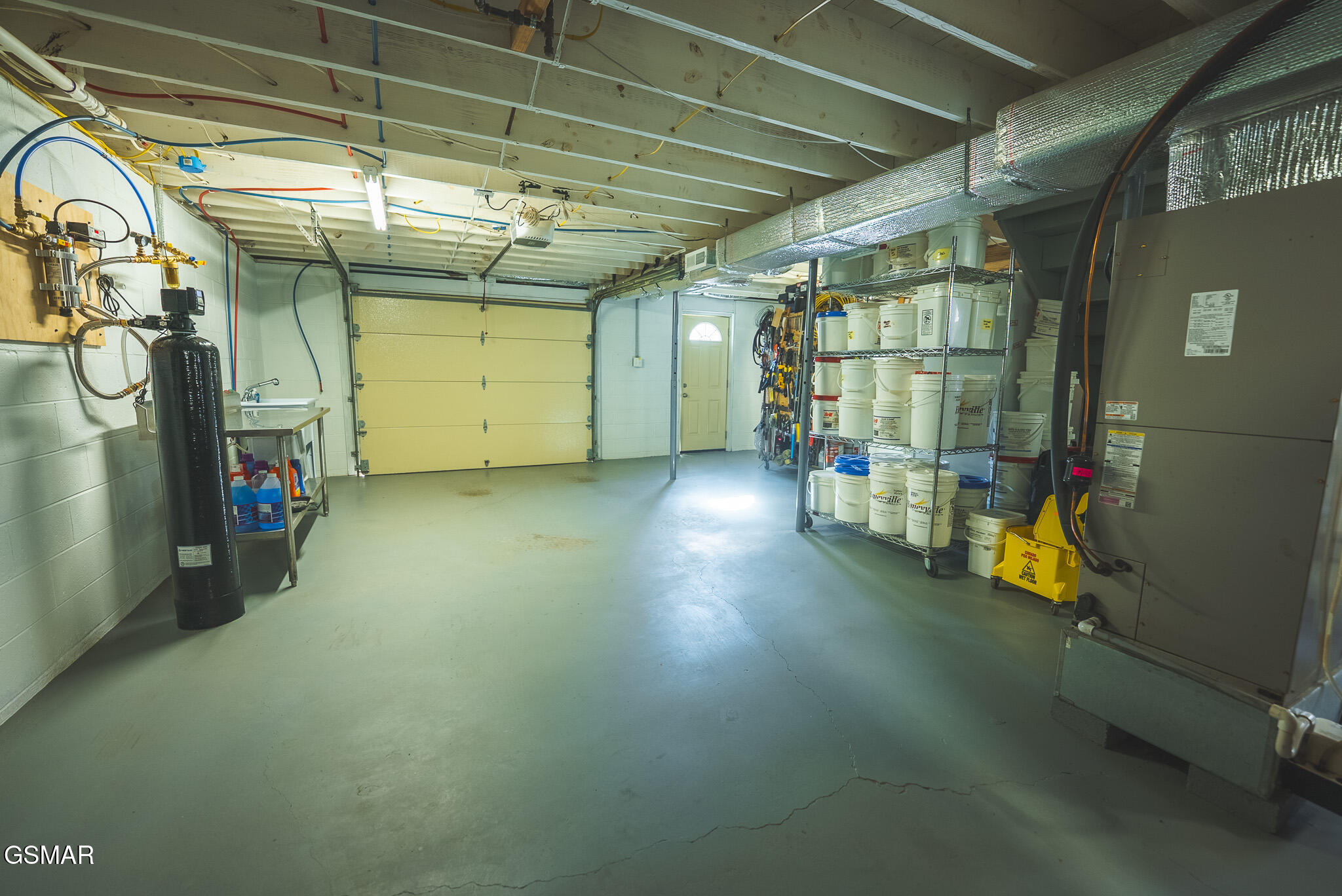 3381 Upper Caney Valley Road Tazewell TN 37879