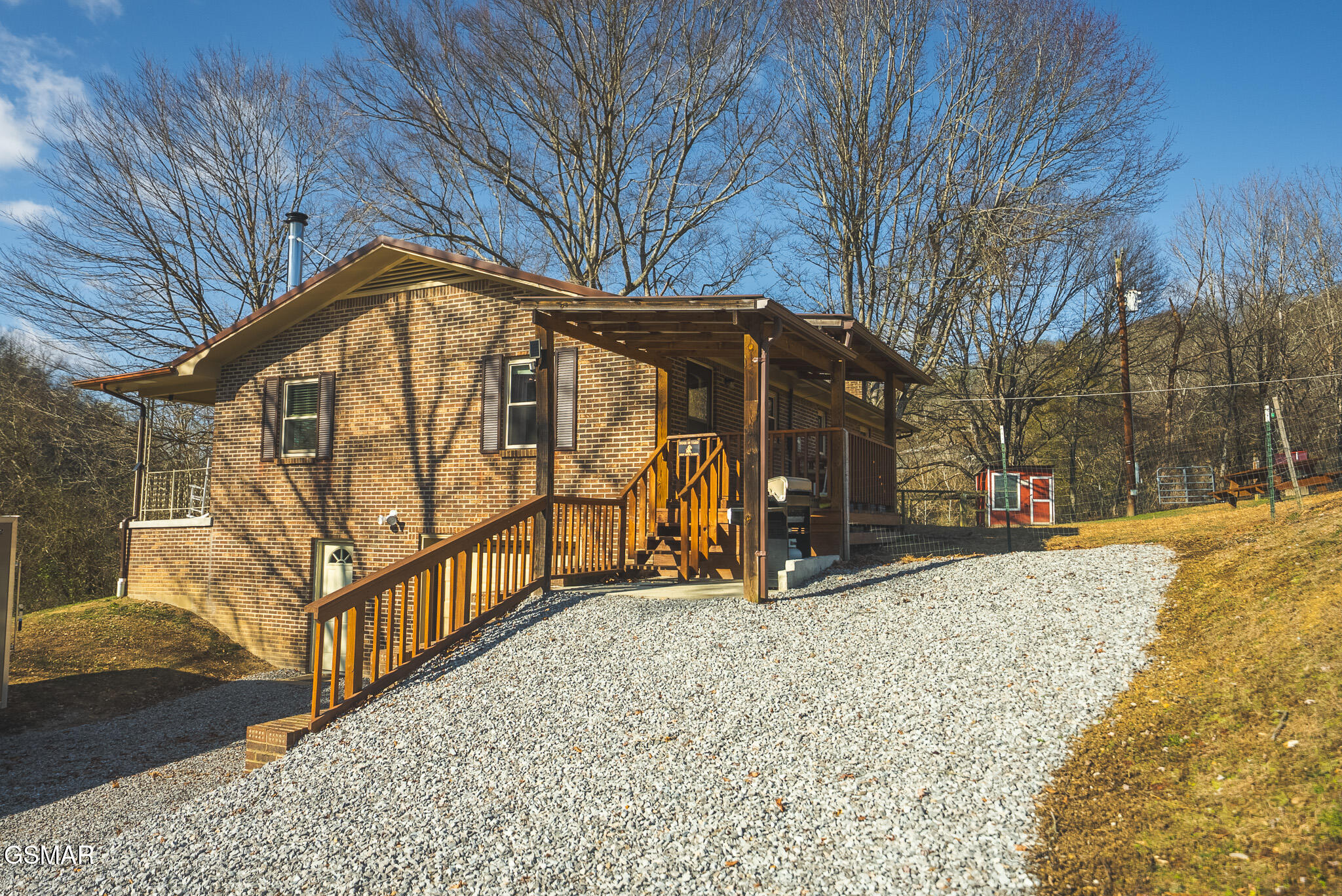 3381 Upper Caney Valley Road Tazewell TN 37879