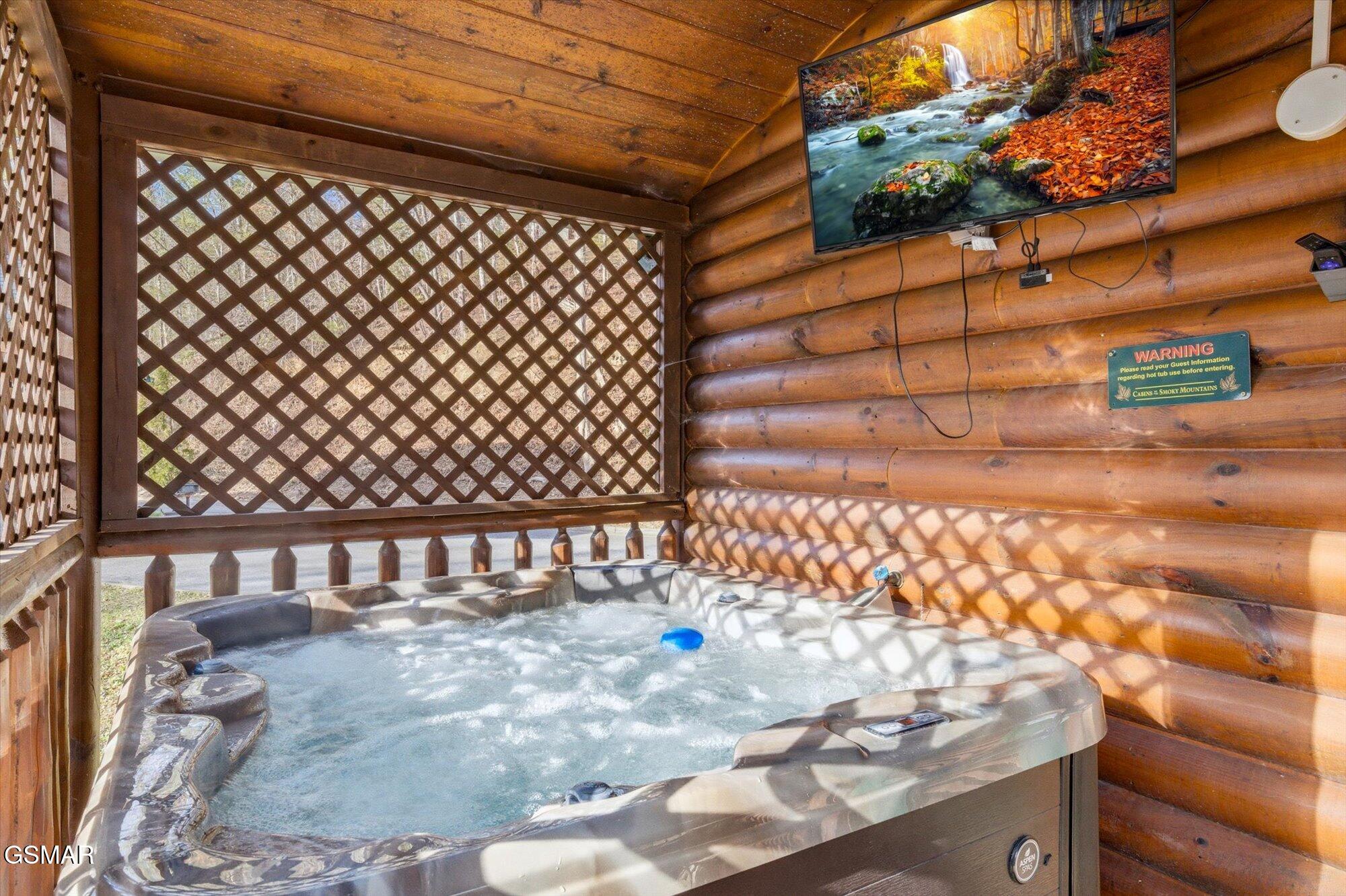 625 Gatlinburg Falls Way Gatlinburg TN 37738