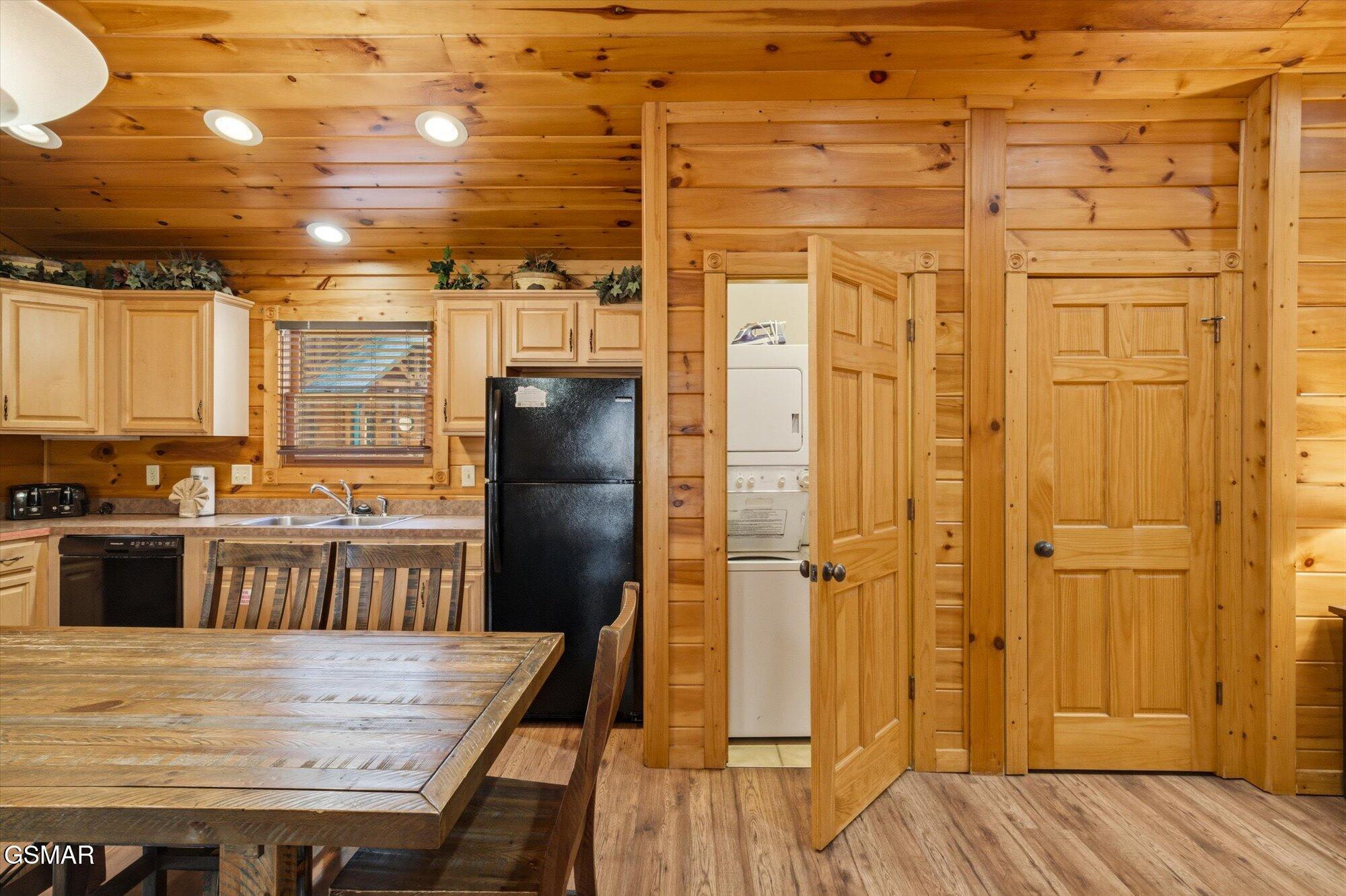 625 Gatlinburg Falls Way Gatlinburg TN 37738