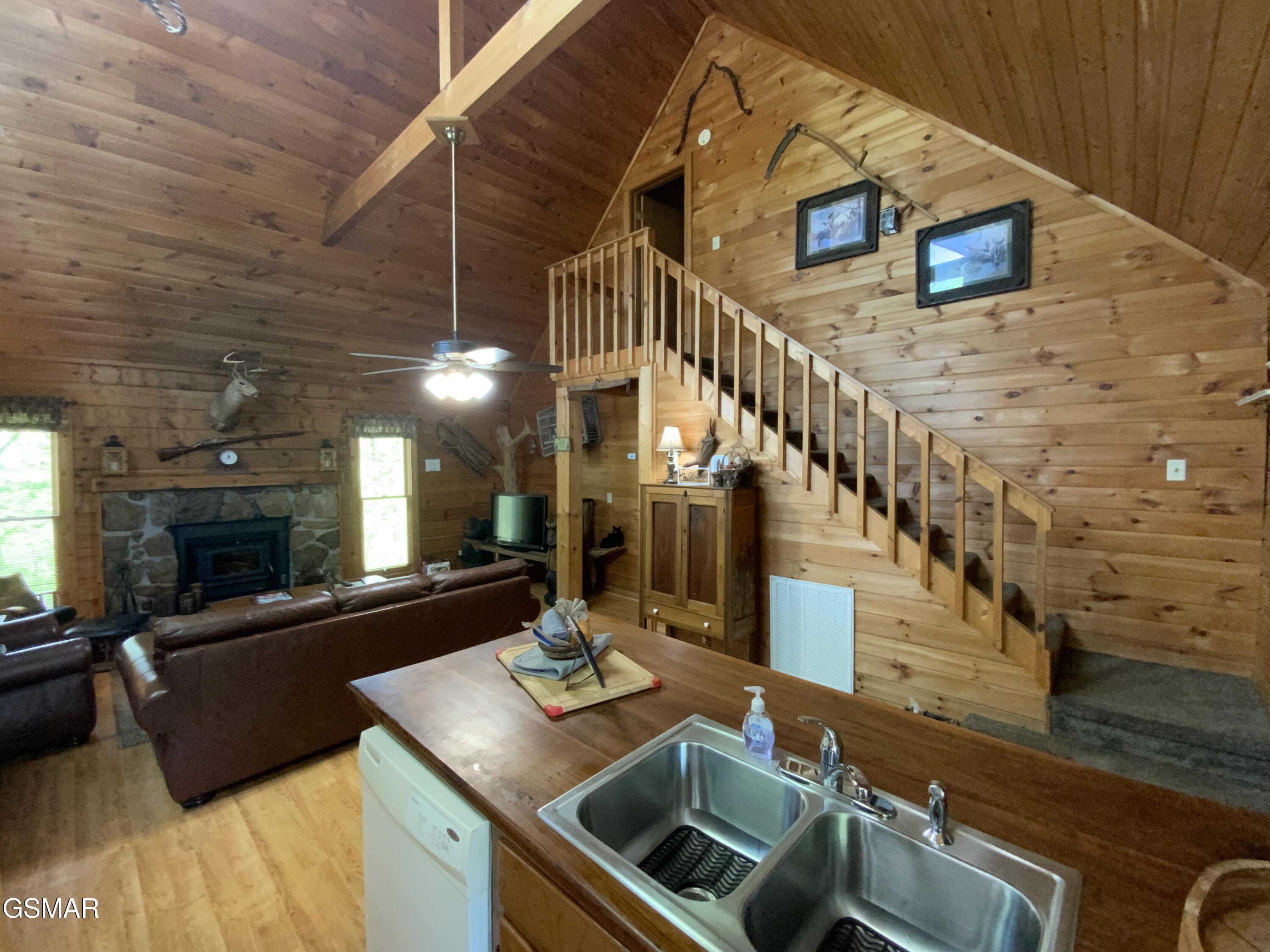 1708 Parkway View Court Sevierville TN 37876