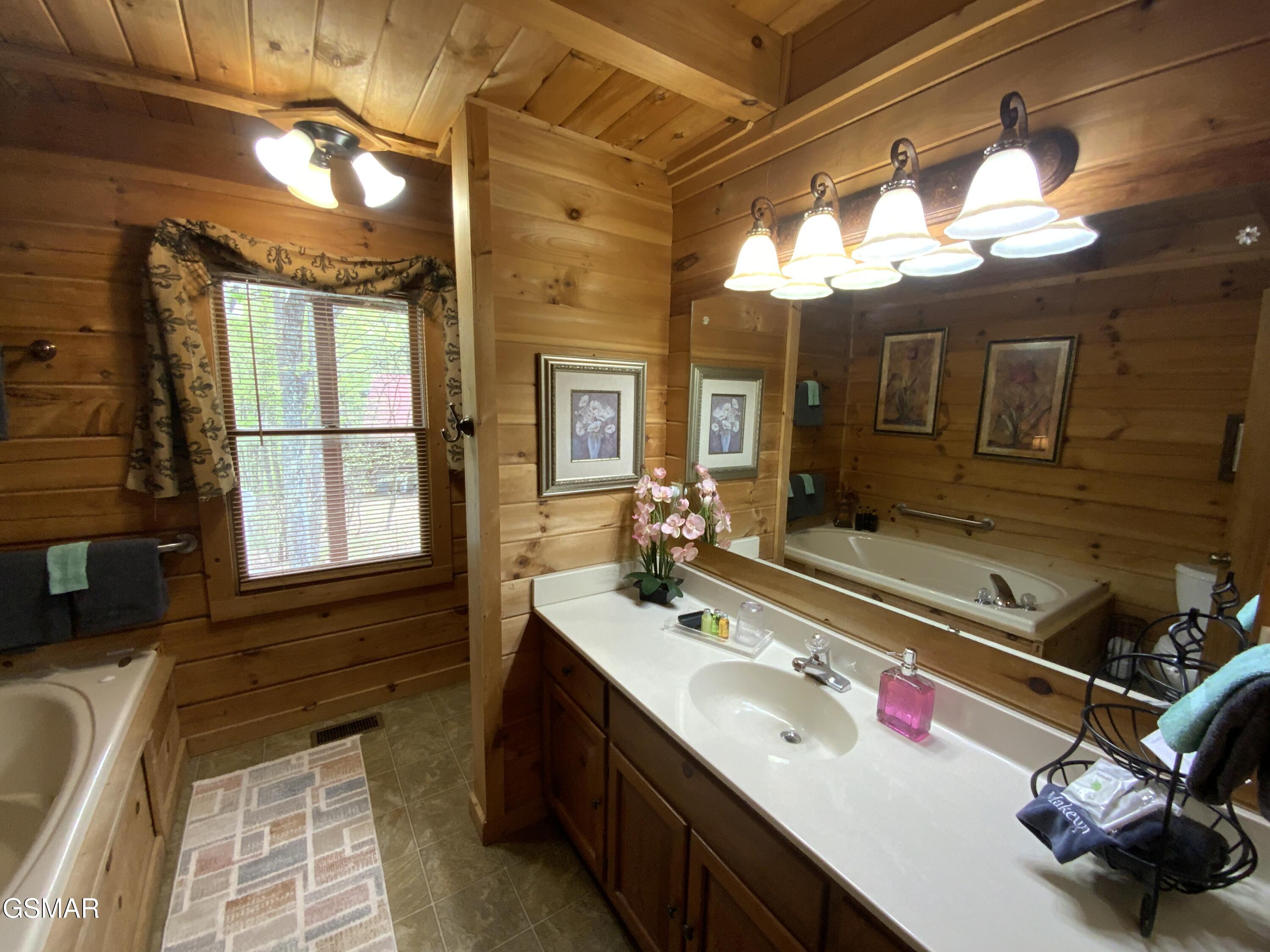 1708 Parkway View Court Sevierville TN 37876