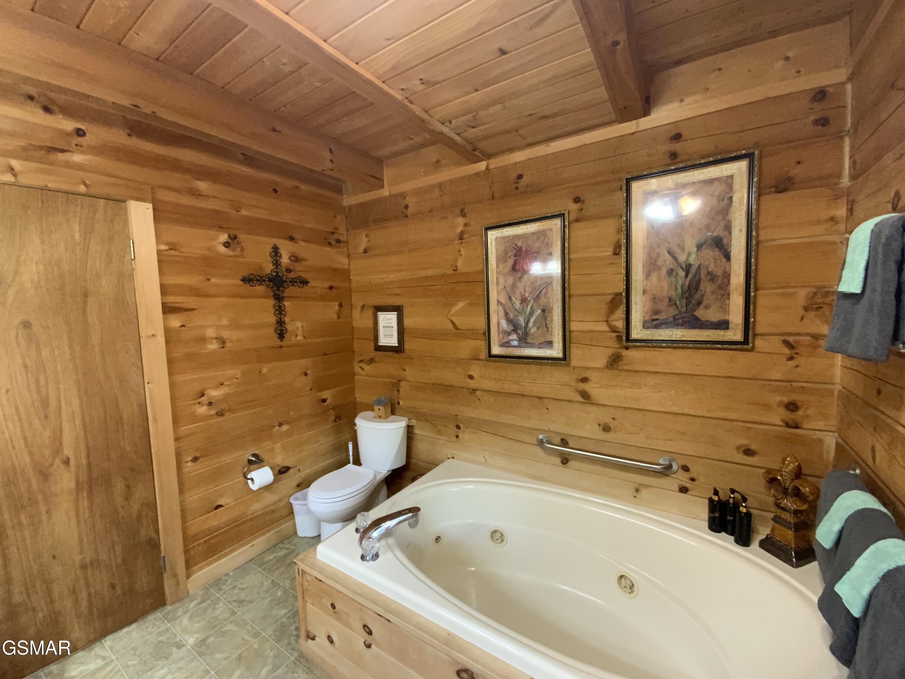 1708 Parkway View Court Sevierville TN 37876