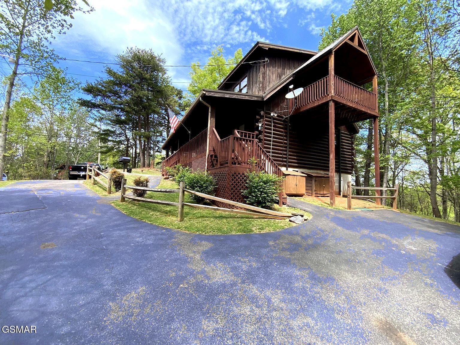 1708 Parkway View Court Sevierville TN 37876