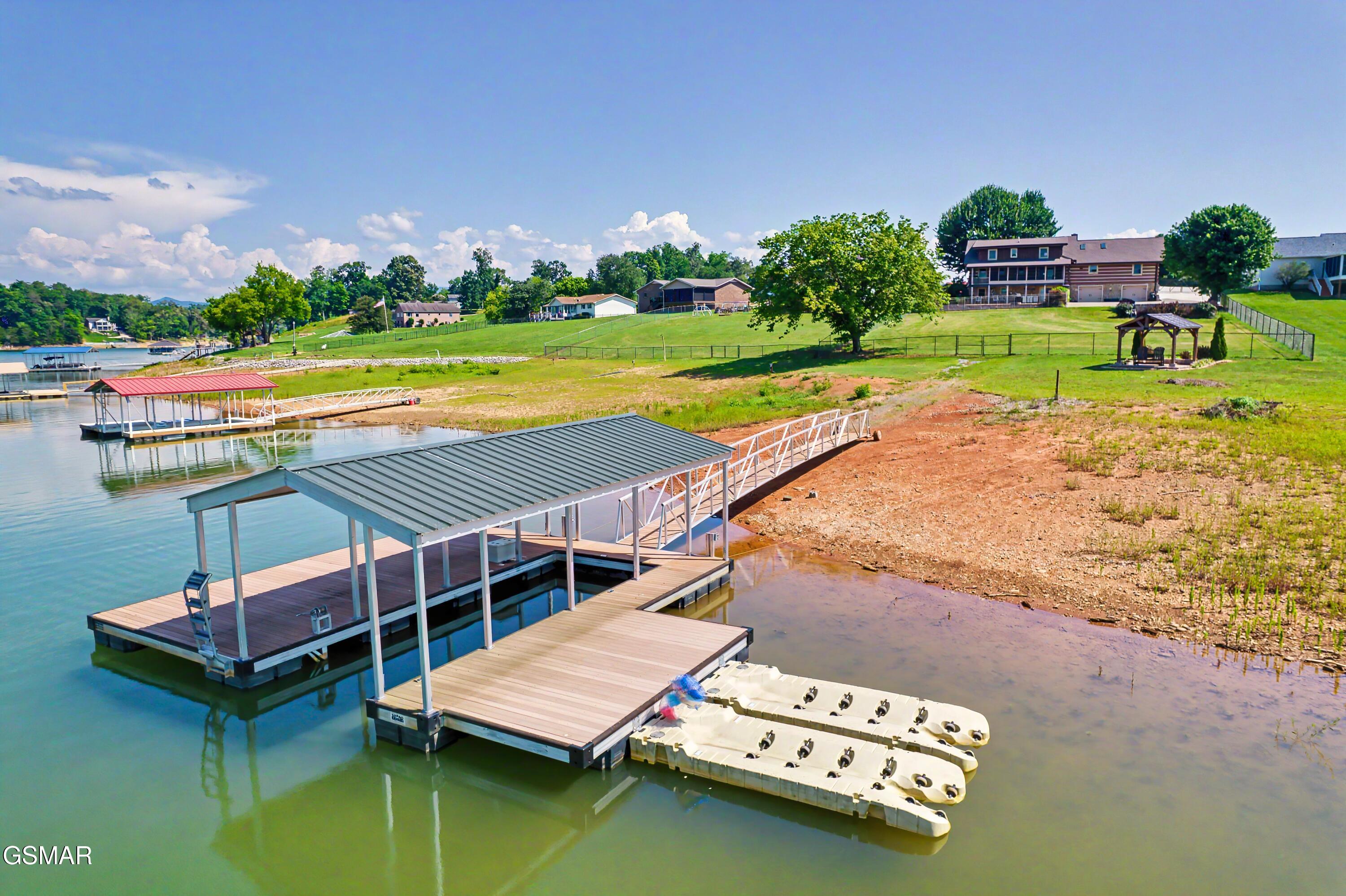 1116 Lake Ridge Drive Dandridge TN 37725