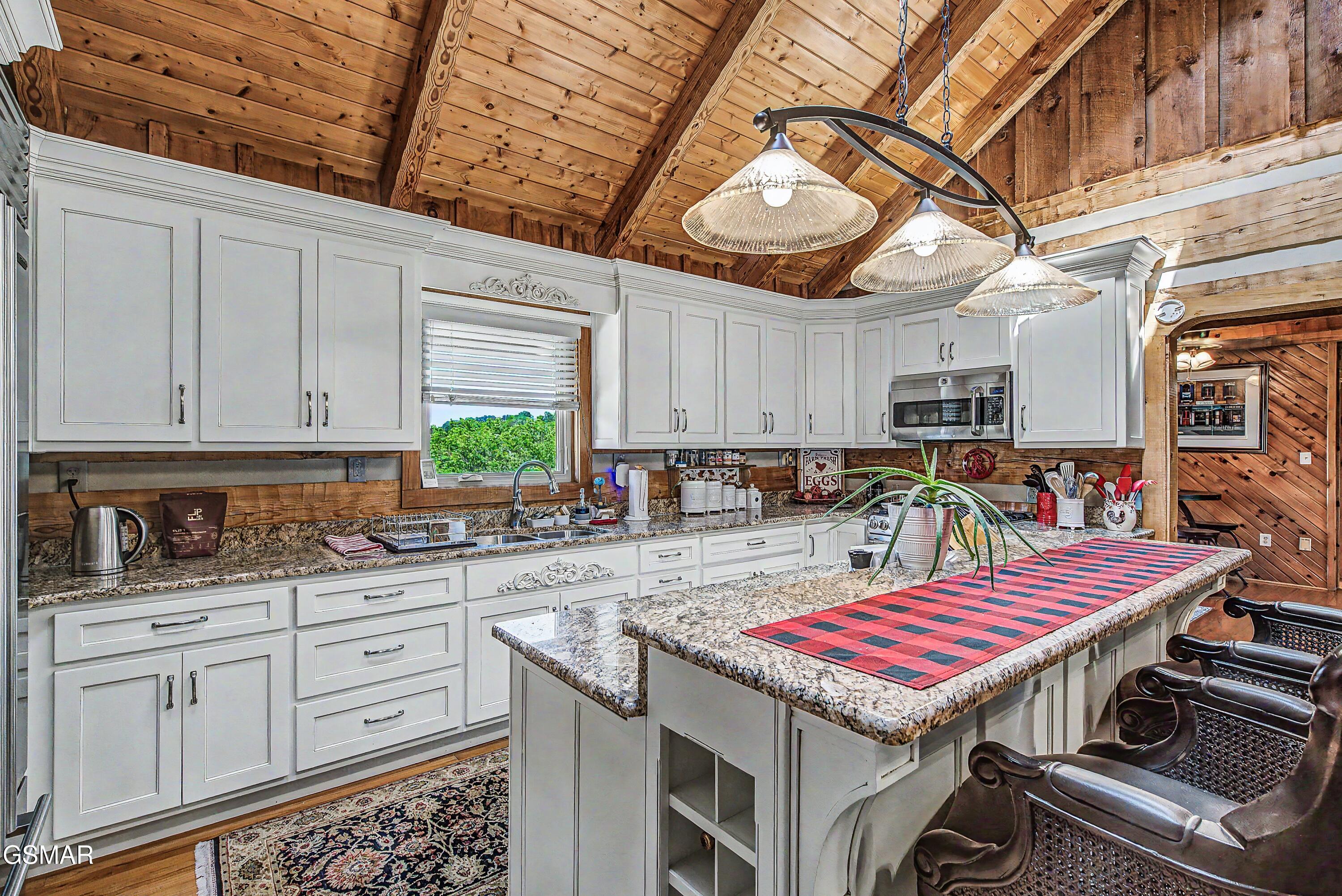1116 Lake Ridge Drive Dandridge TN 37725