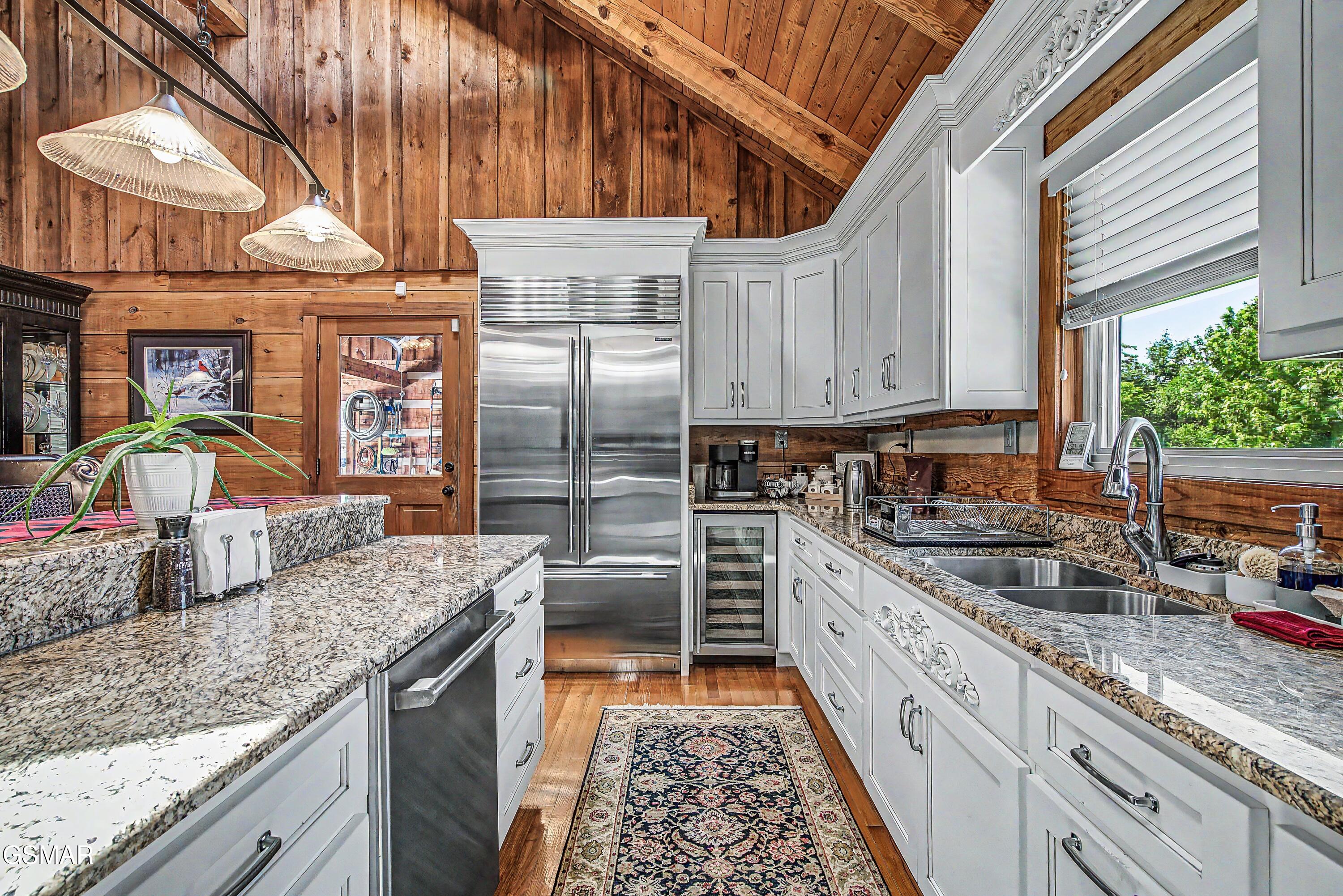 1116 Lake Ridge Drive Dandridge TN 37725