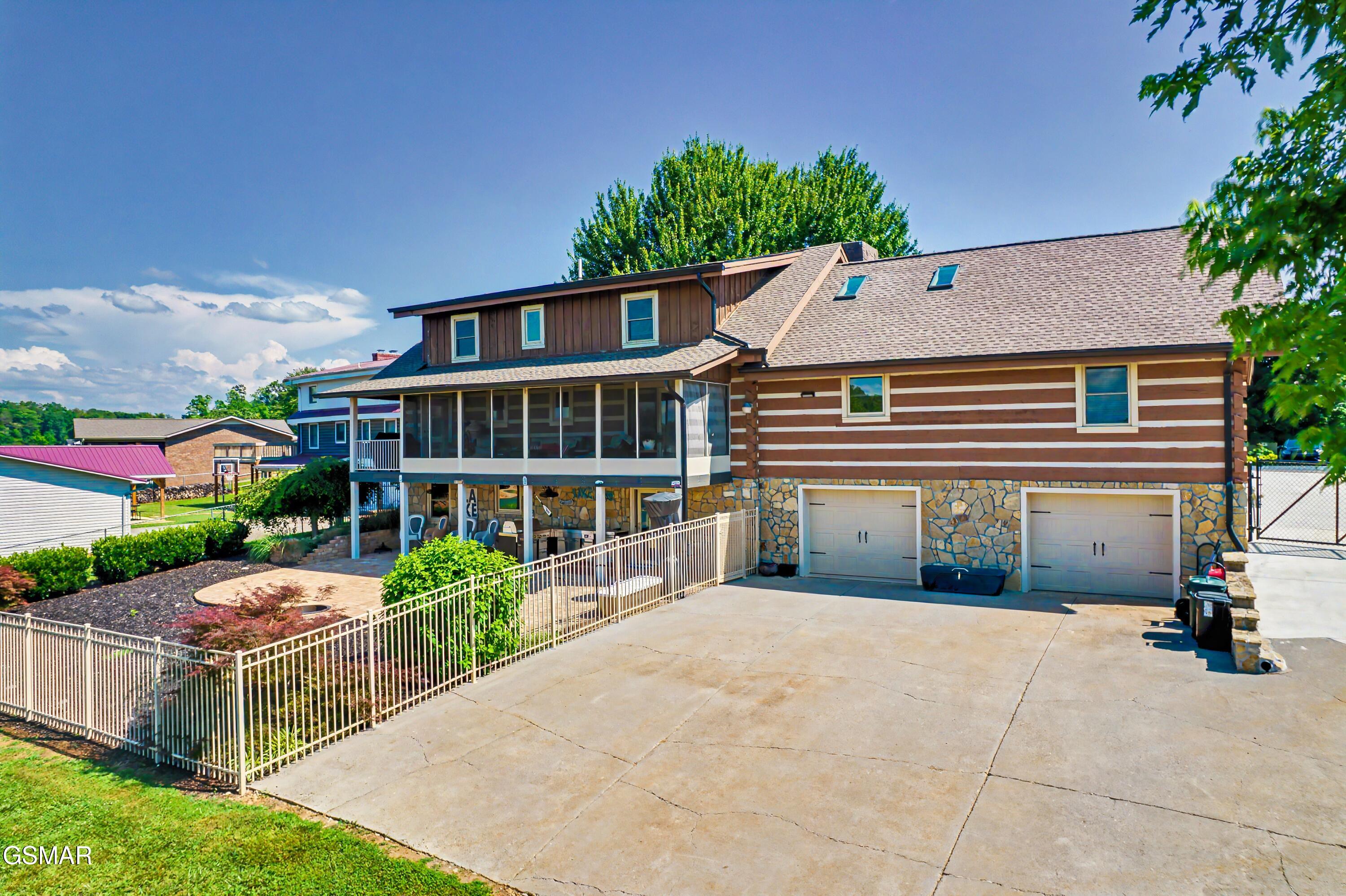 1116 Lake Ridge Drive Dandridge TN 37725