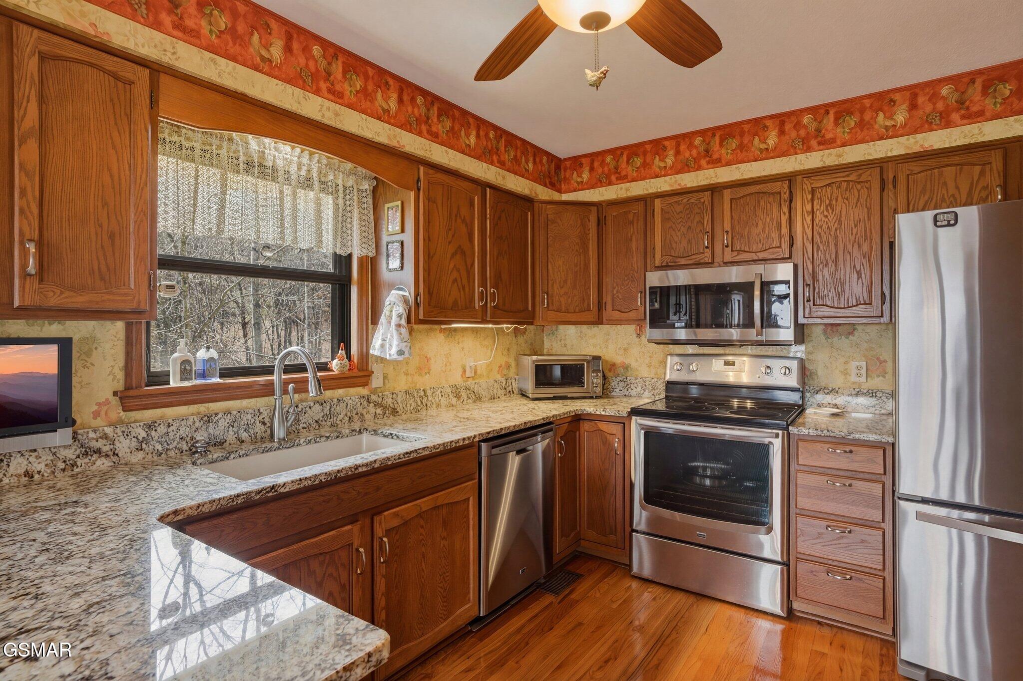 3132 Wears Overlook Lane Sevierville TN 37862