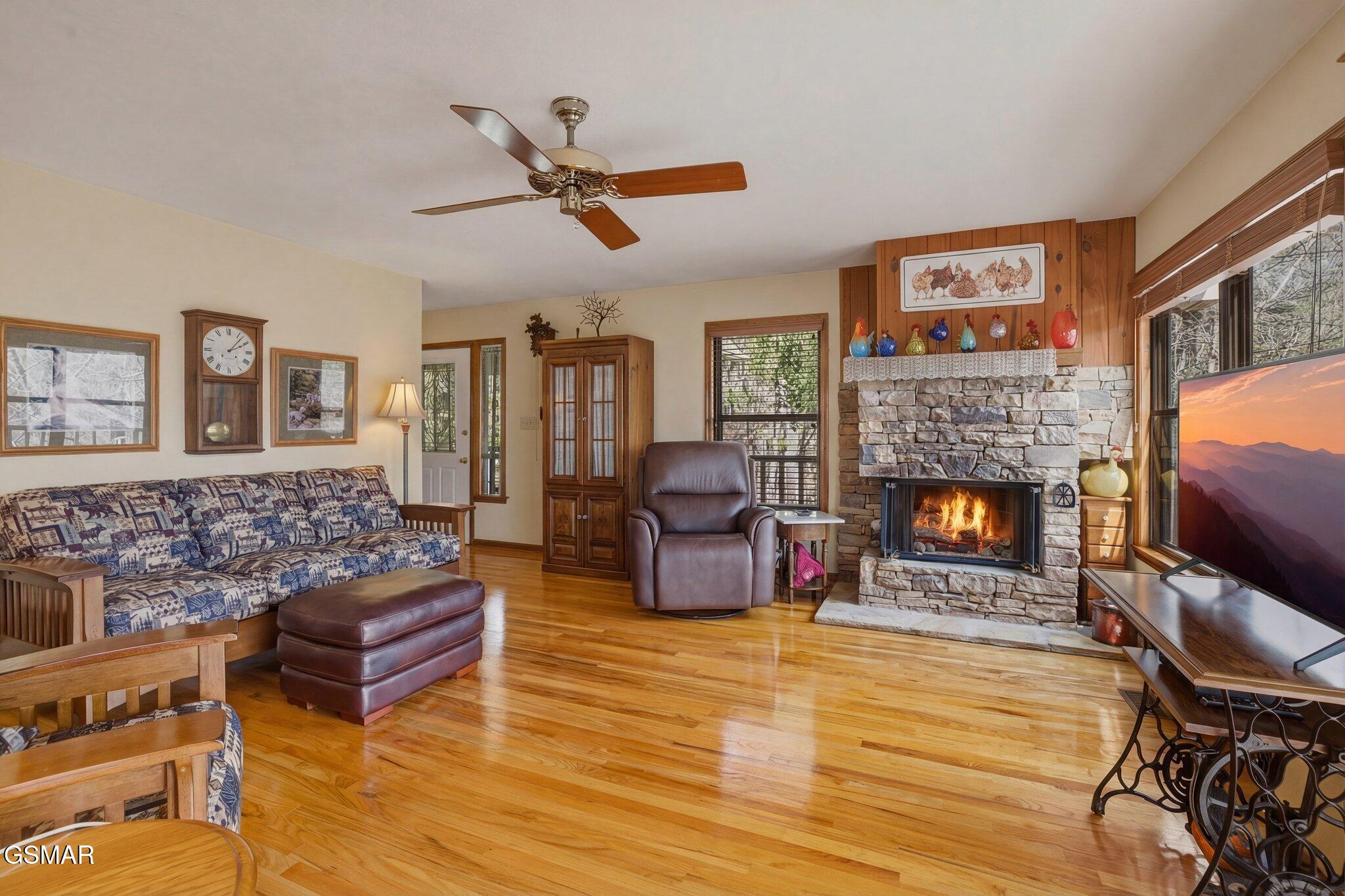 3132 Wears Overlook Lane Sevierville TN 37862