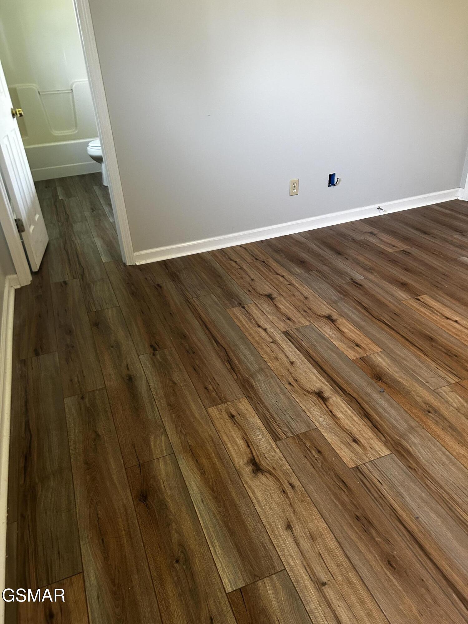 151 W Meeting Street Dandridge TN 37725