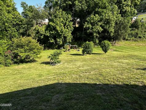 151 W Meeting Street Dandridge TN 37725
