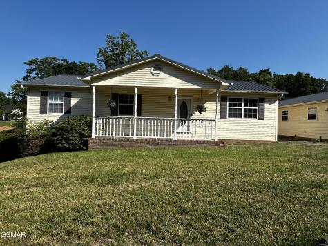 151 W Meeting Street Dandridge TN 37725