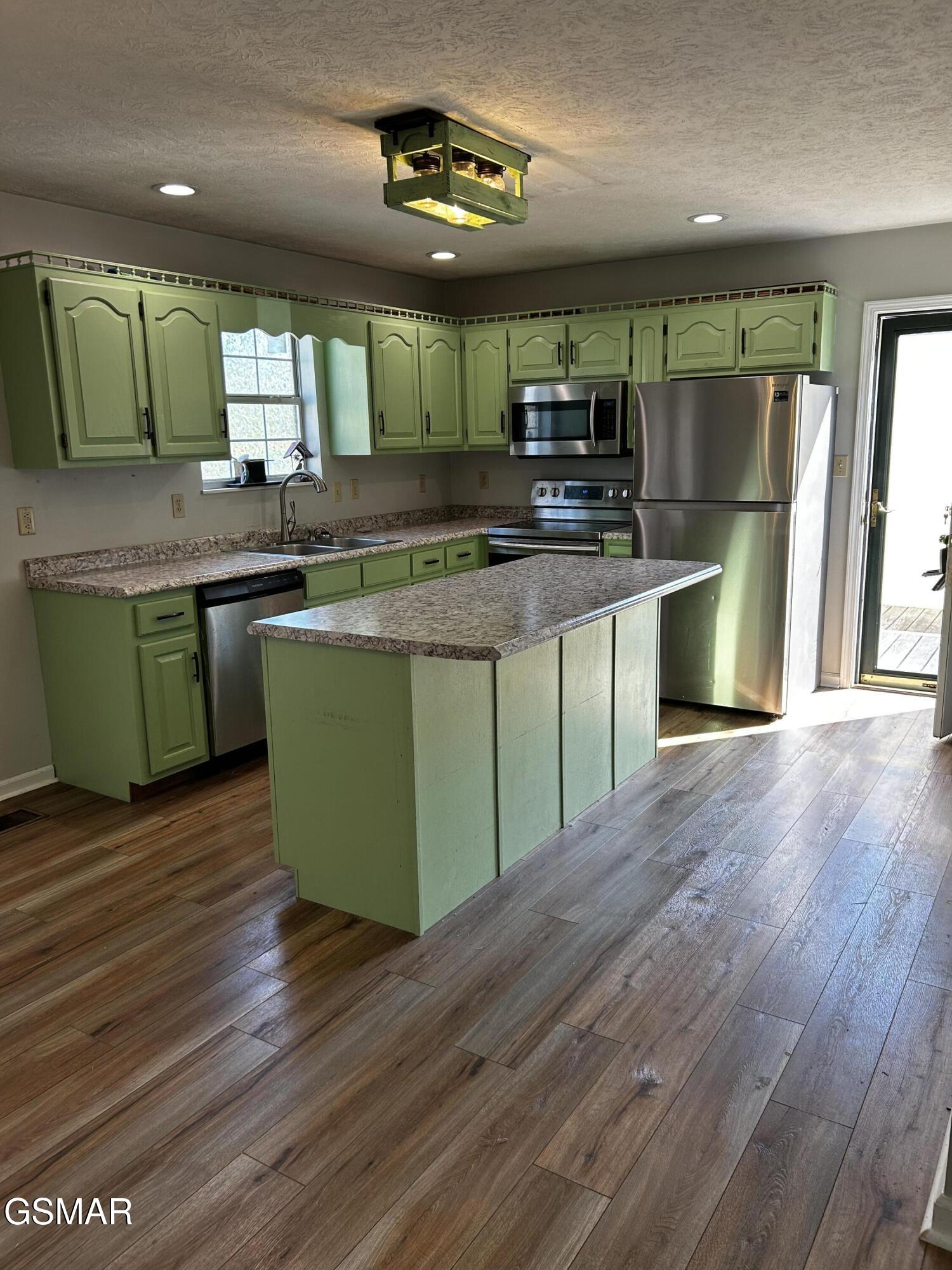 151 W Meeting Street Dandridge TN 37725