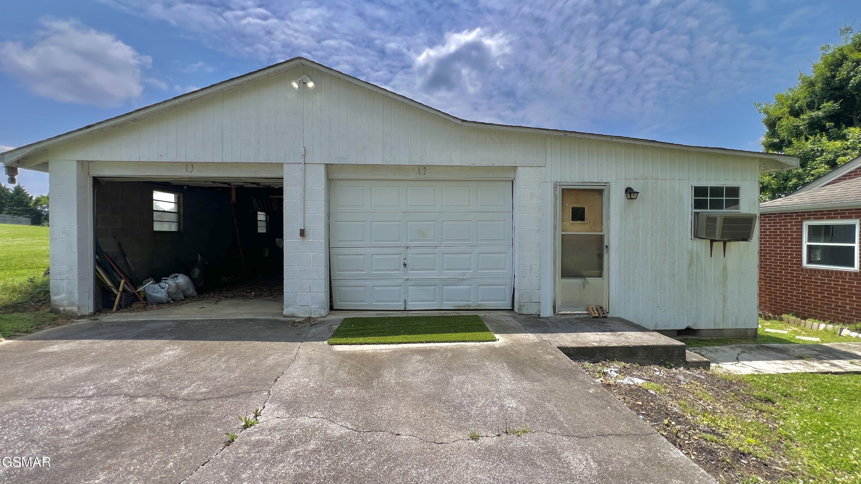 1575 Burnett Station Road Seymour TN 37865