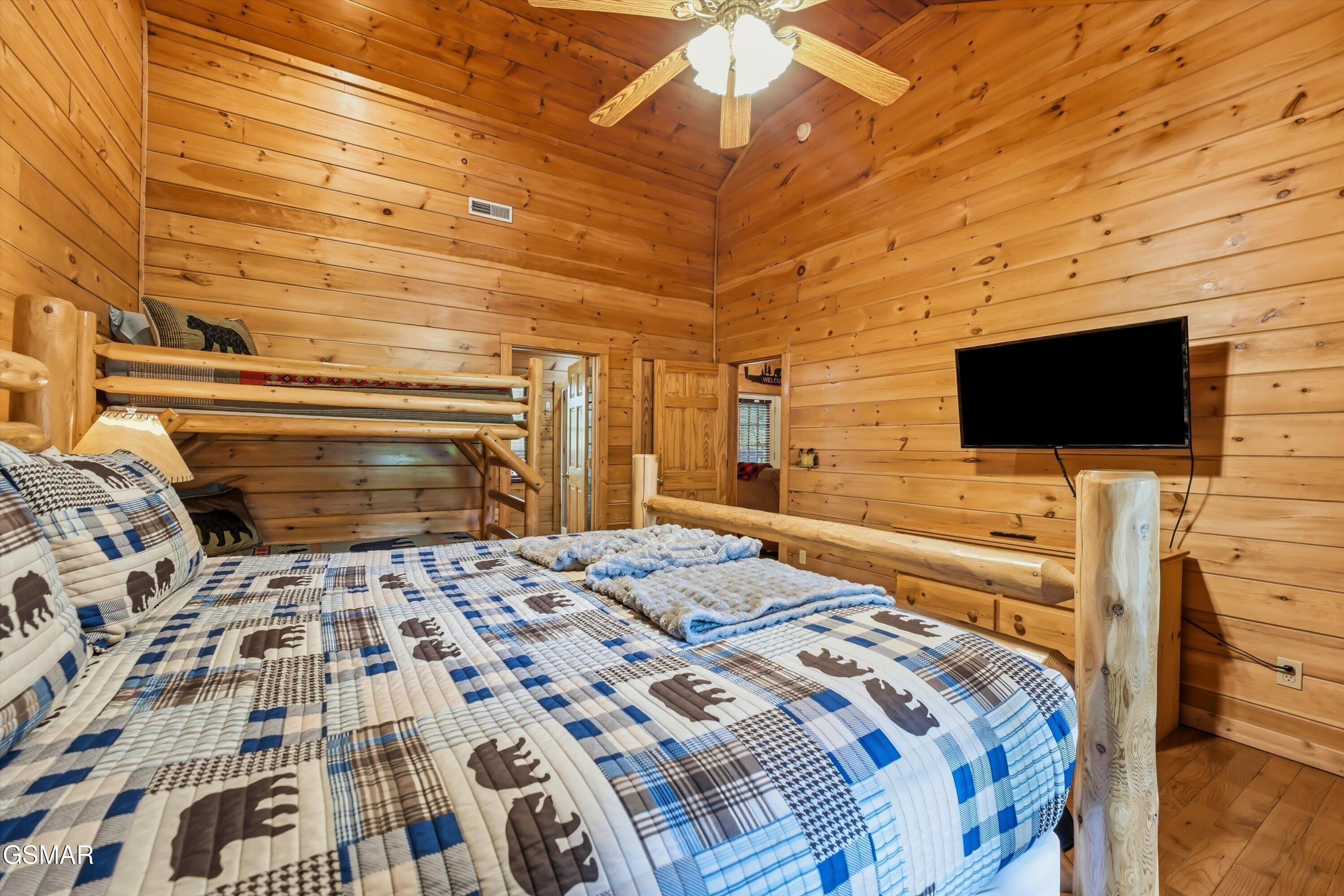 530-4 Chickasaw Gap Way Pigeon Forge TN 37863