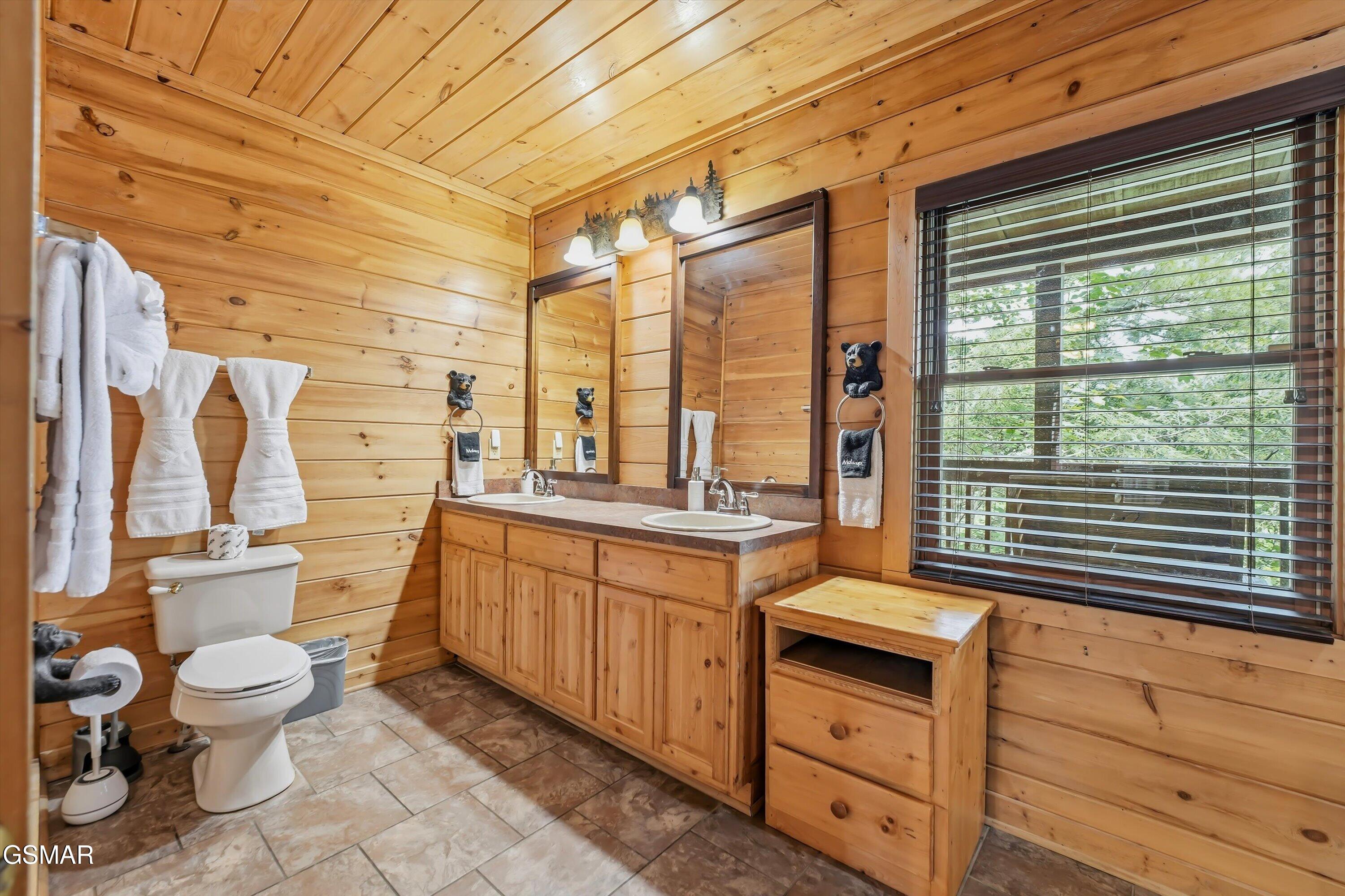 530-4 Chickasaw Gap Way Pigeon Forge TN 37863