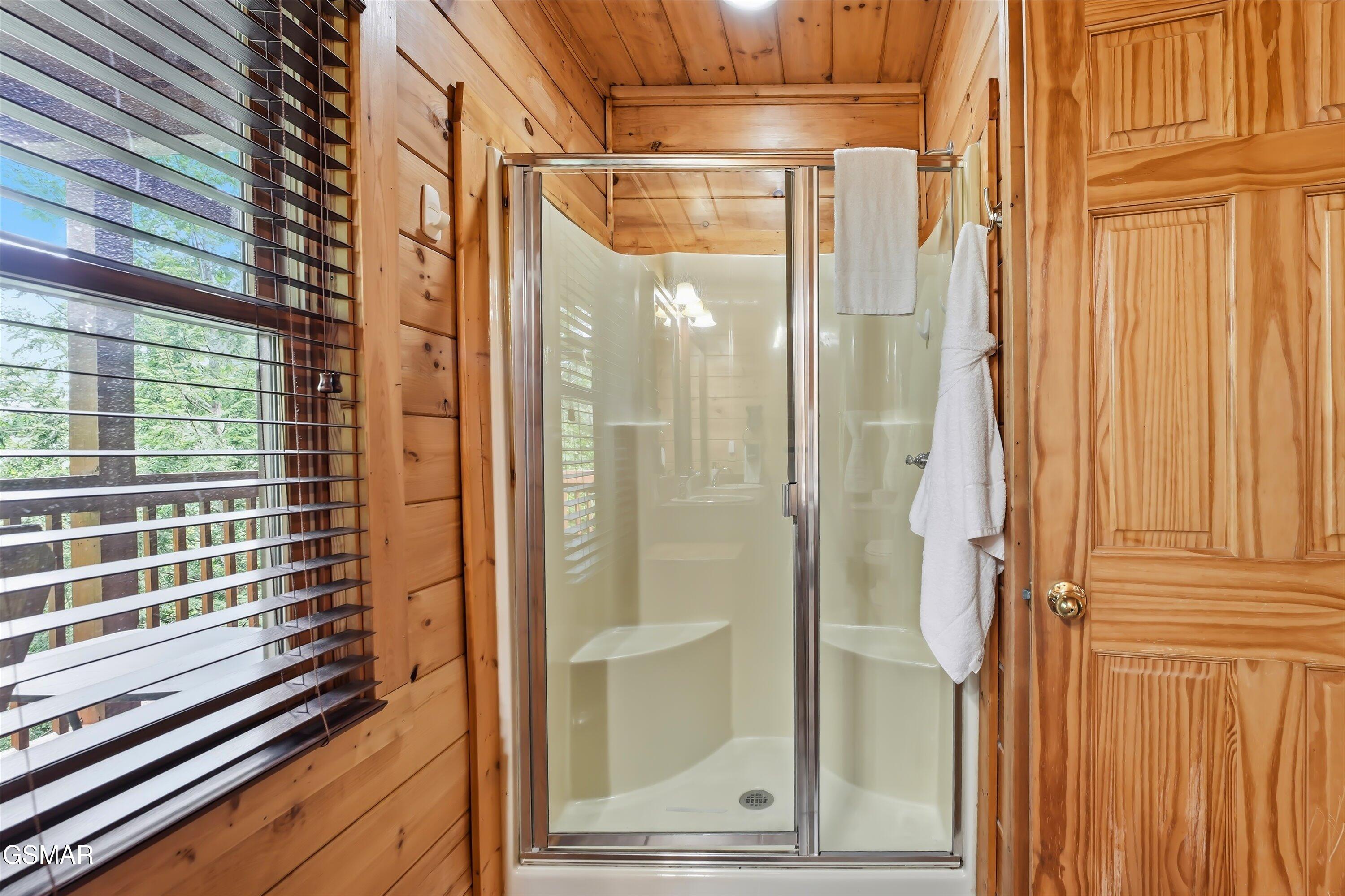 530-4 Chickasaw Gap Way Pigeon Forge TN 37863