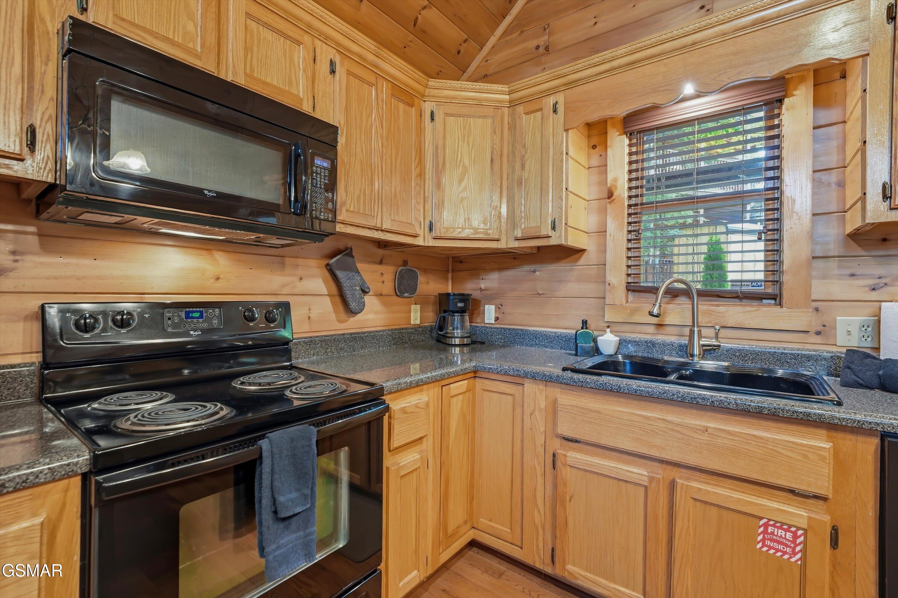 530-4 Chickasaw Gap Way Pigeon Forge TN 37863