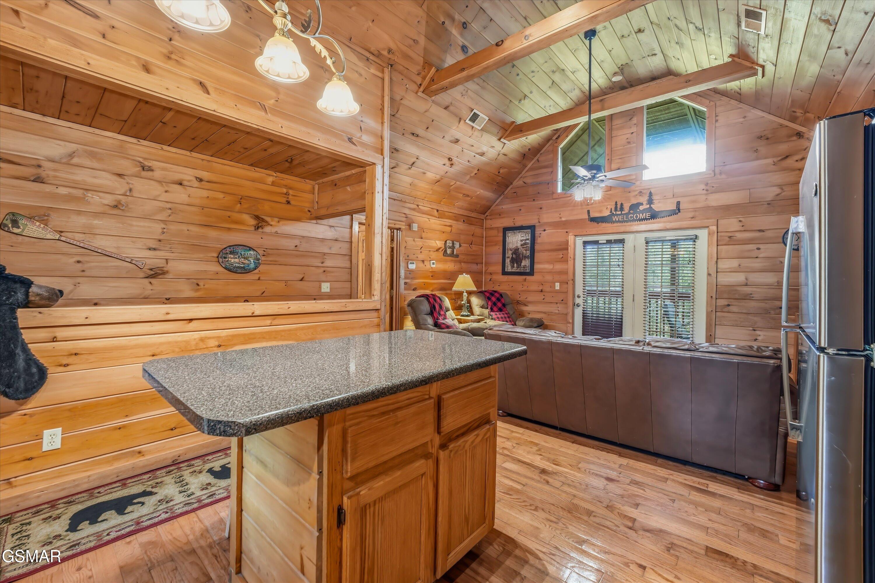 530-4 Chickasaw Gap Way Pigeon Forge TN 37863