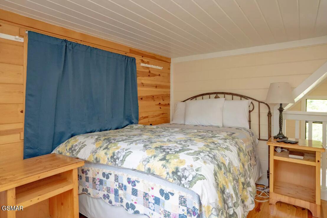 1940 Wears Valley Road Sevierville TN 37862