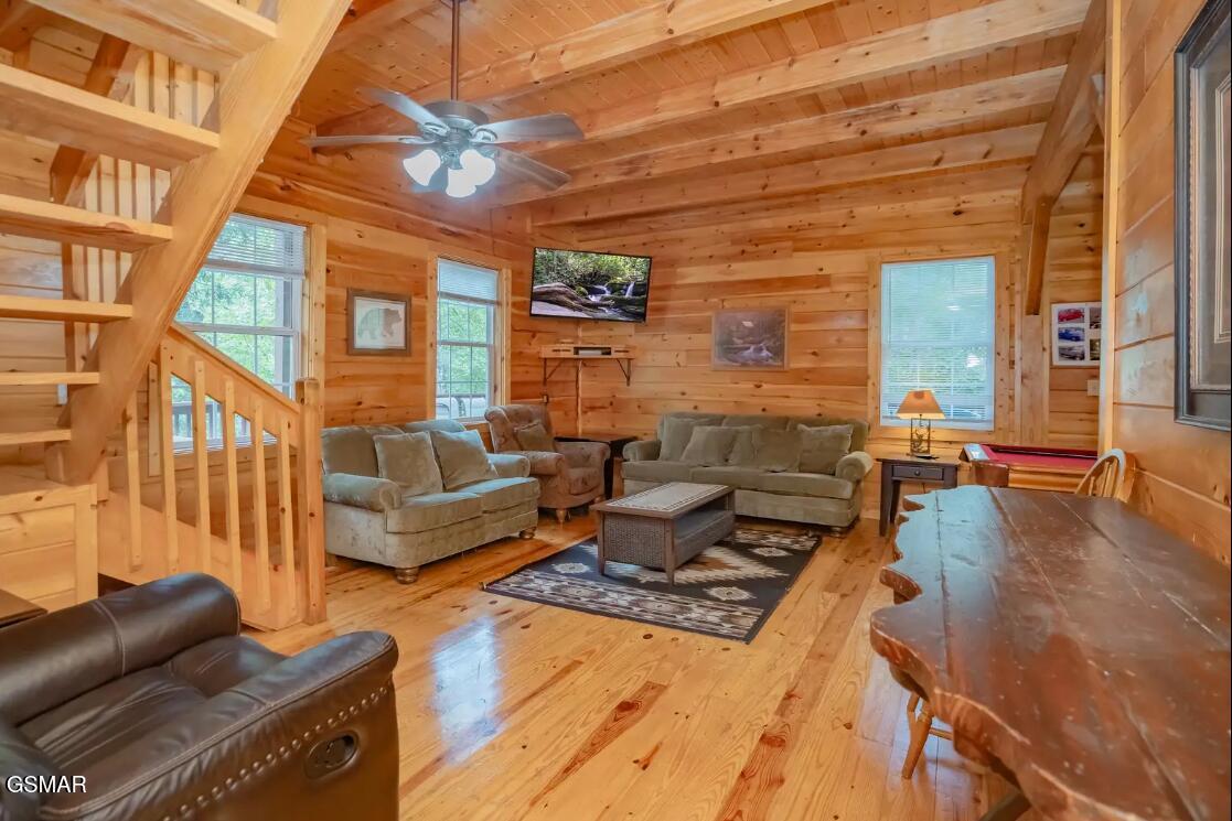 1940 Wears Valley Road Sevierville TN 37862