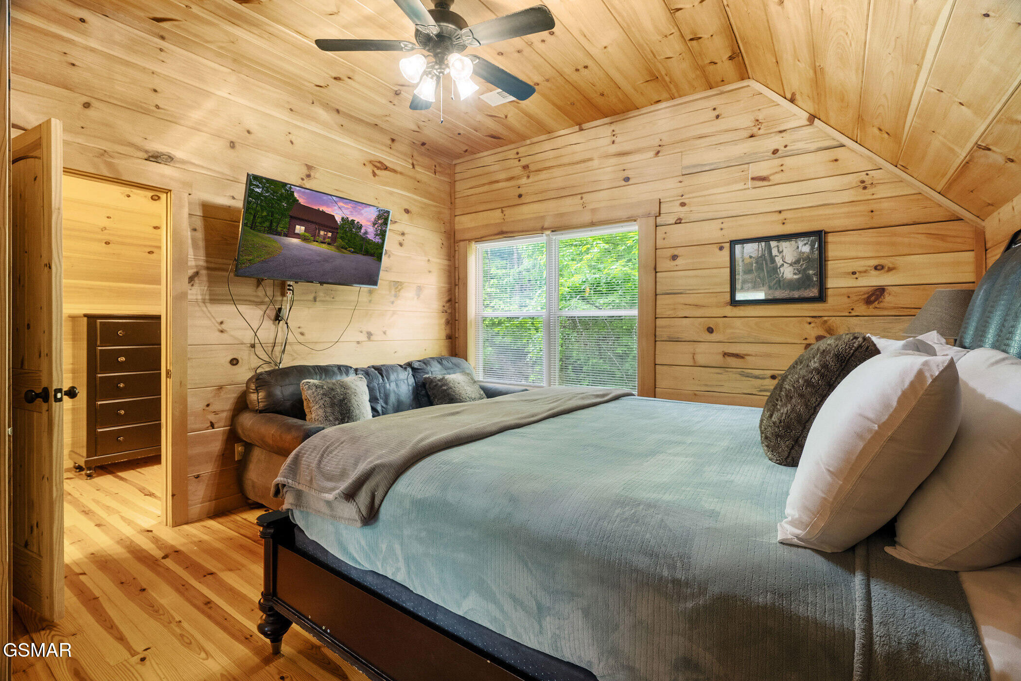 1940 Wears Valley Road Sevierville TN 37862