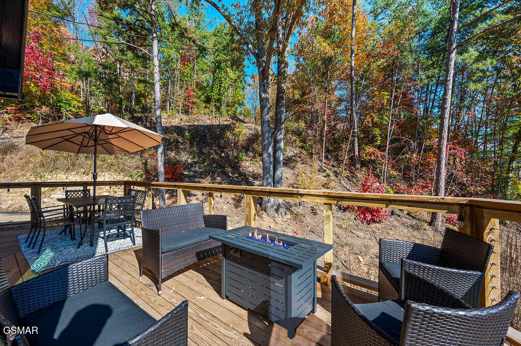1941 Sb Ogle Lane Sevierville TN 37876
