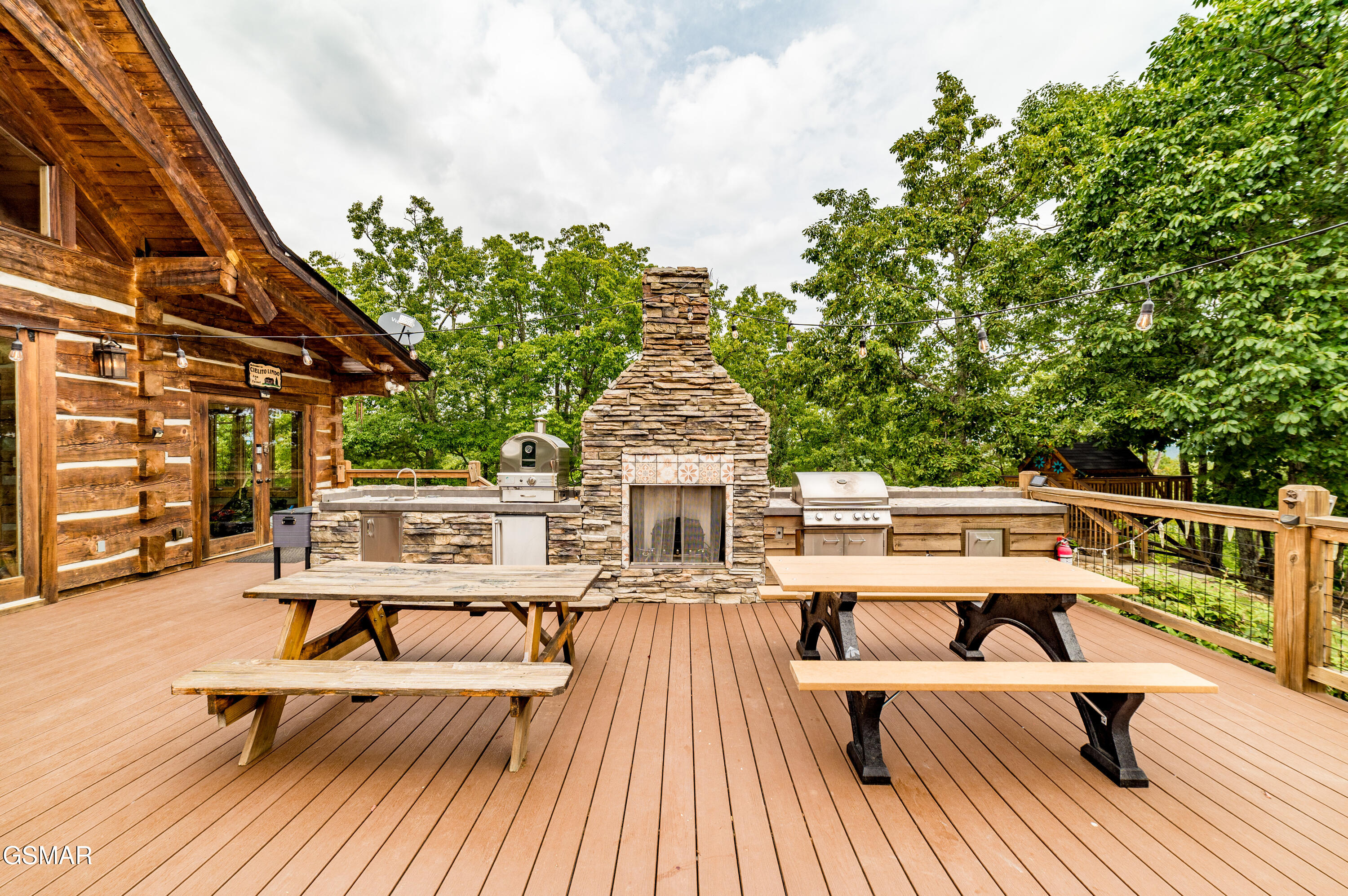 3309 Lonesome Pine Way Sevierville TN 37862