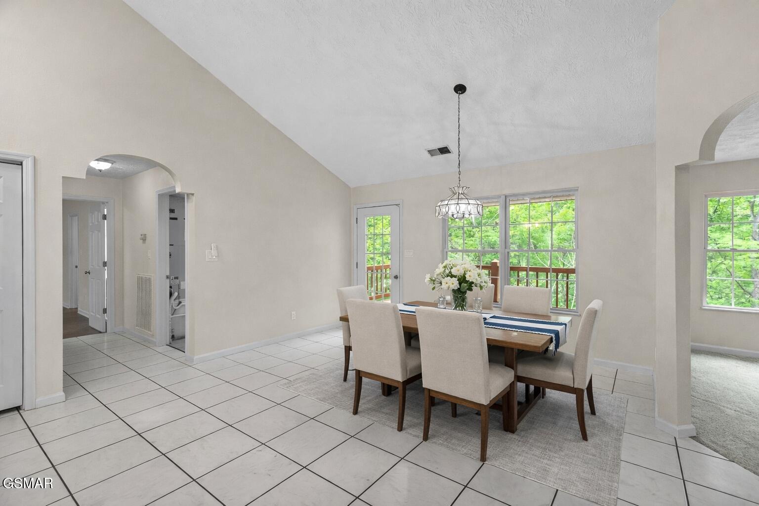 2180 Ranch Road Dandridge TN 37725