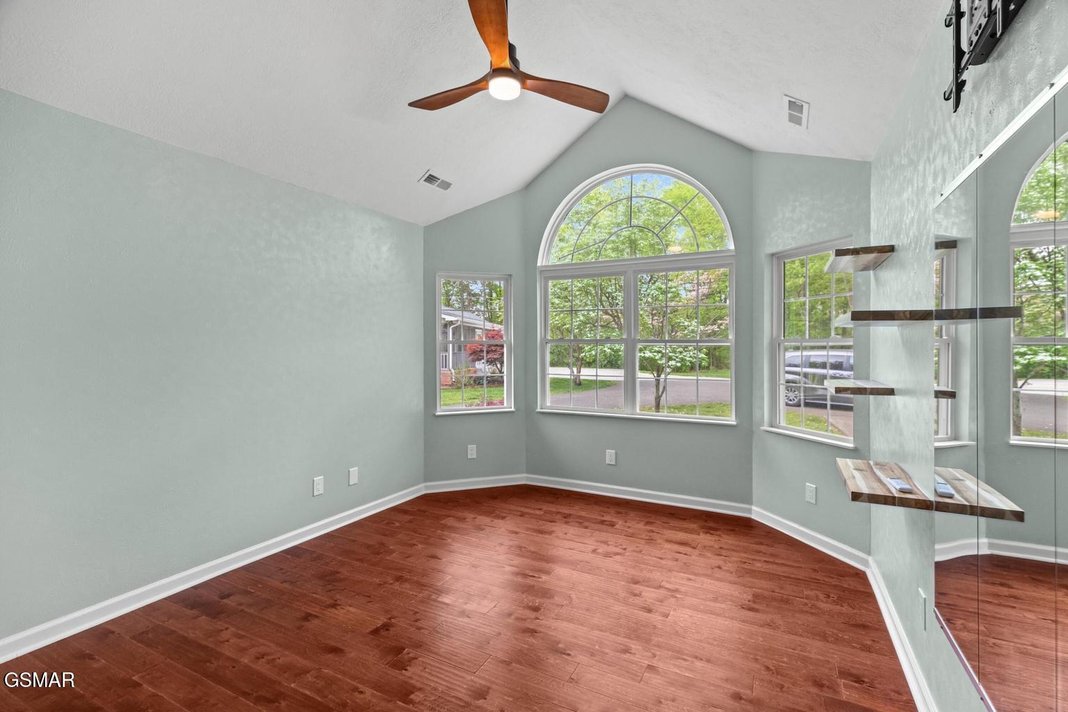 2180 Ranch Road Dandridge TN 37725
