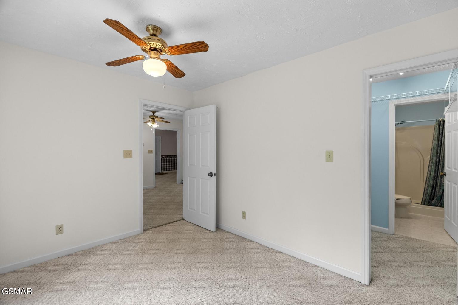 2180 Ranch Road Dandridge TN 37725