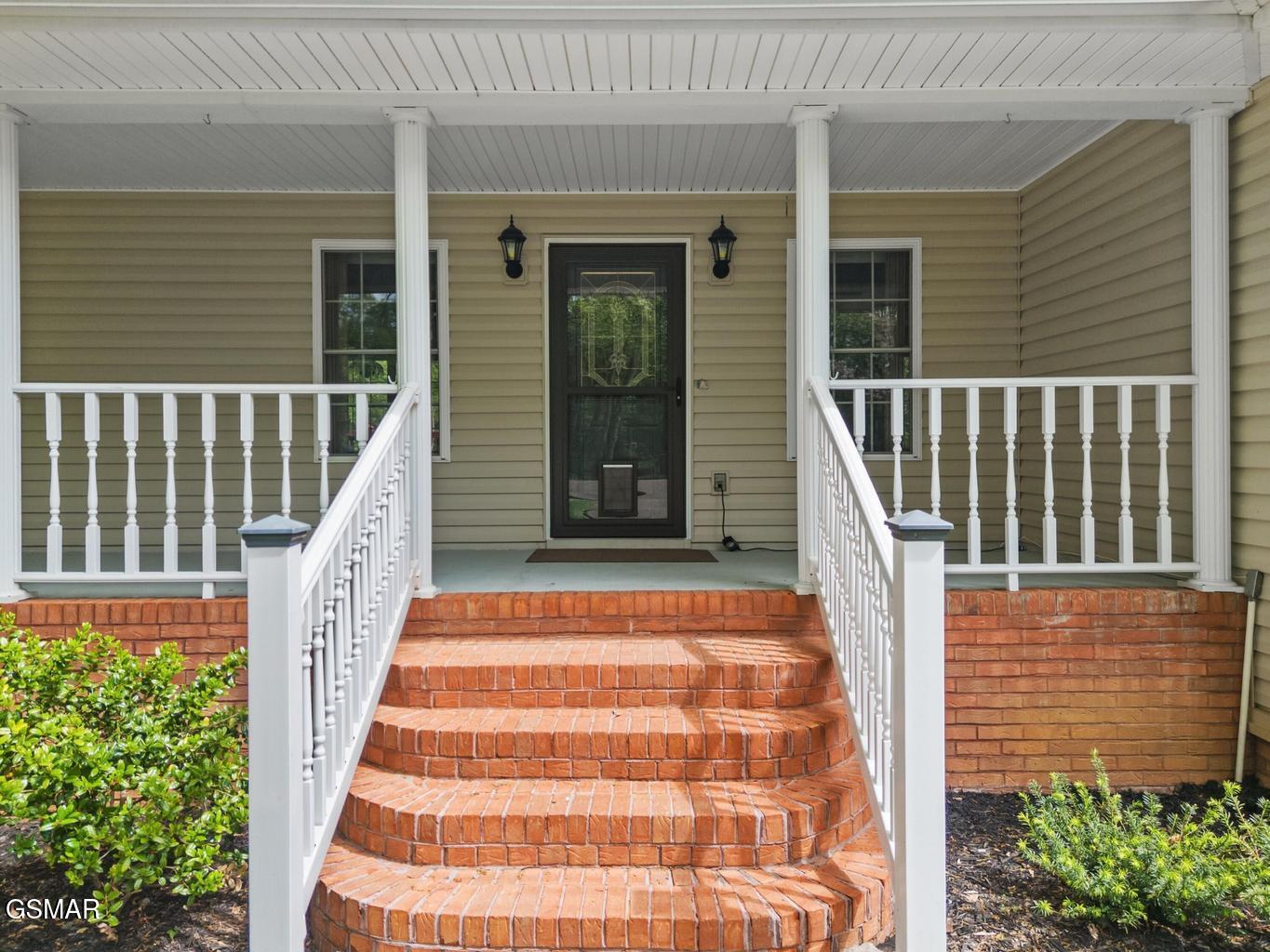 2180 Ranch Road Dandridge TN 37725