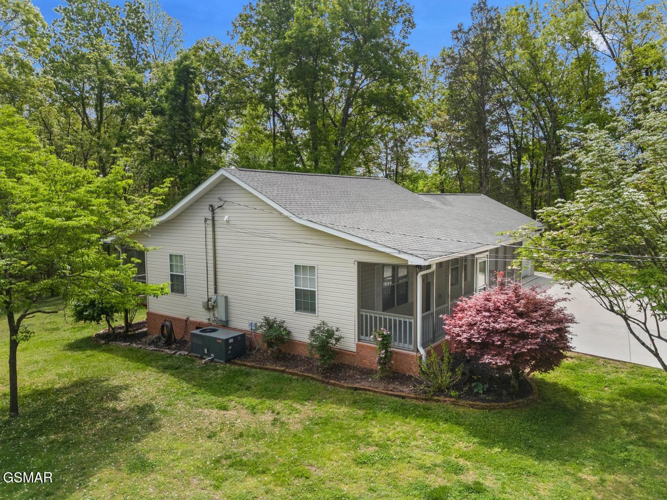 2180 Ranch Road Dandridge TN 37725