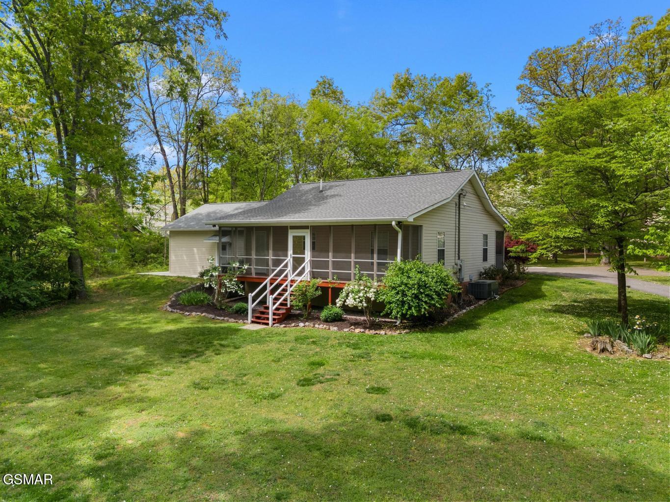 2180 Ranch Road Dandridge TN 37725