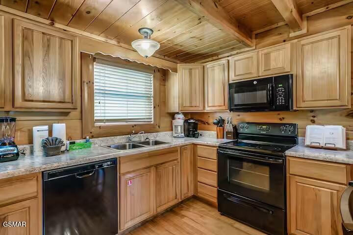 2013 Cougar Crossing Way Sevierville TN 37876