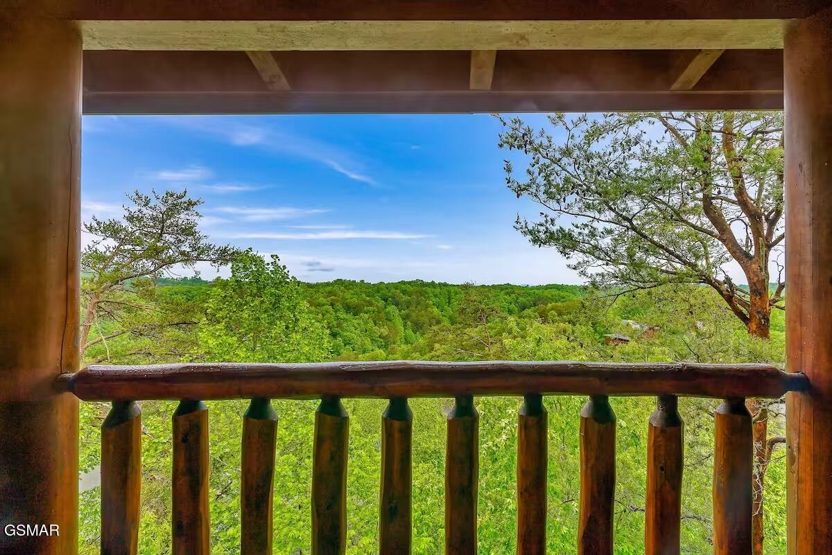 2013 Cougar Crossing Way Sevierville TN 37876