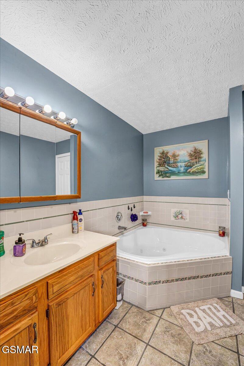 3333 Oma Lee Drive Sevierville TN 37876