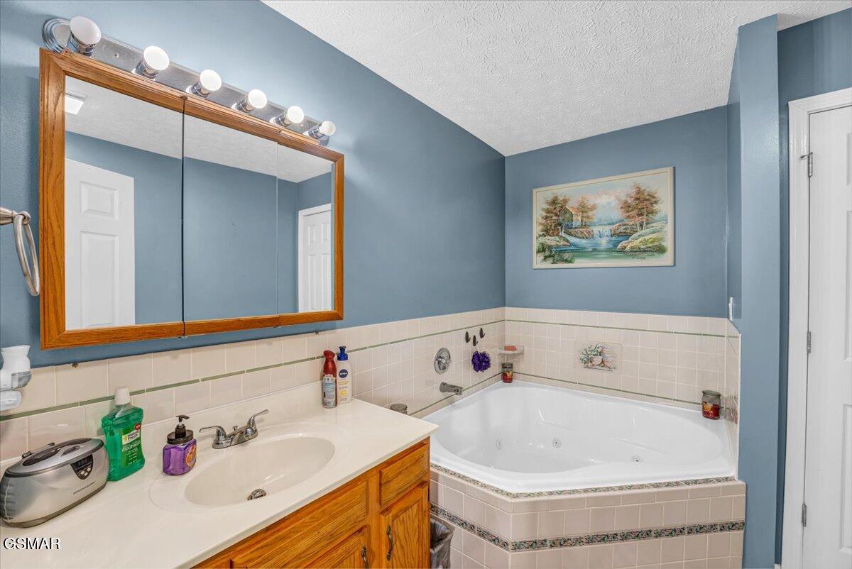 3333 Oma Lee Drive Sevierville TN 37876