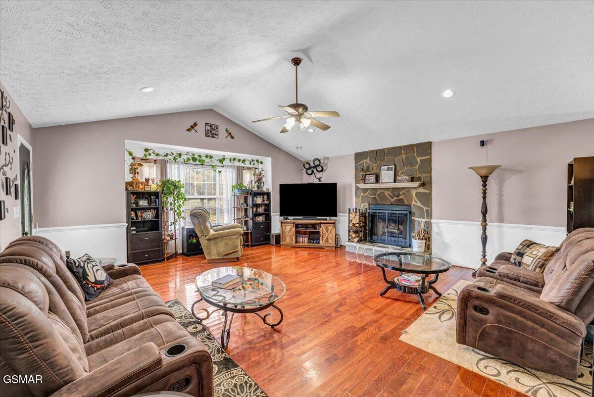 3333 Oma Lee Drive Sevierville TN 37876