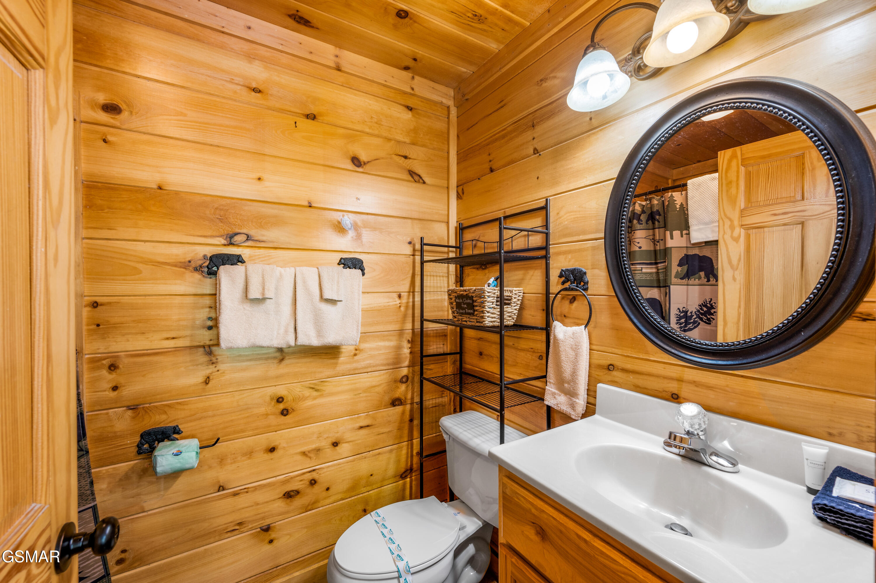 1808 Panther Path Way Sevierville TN 37876