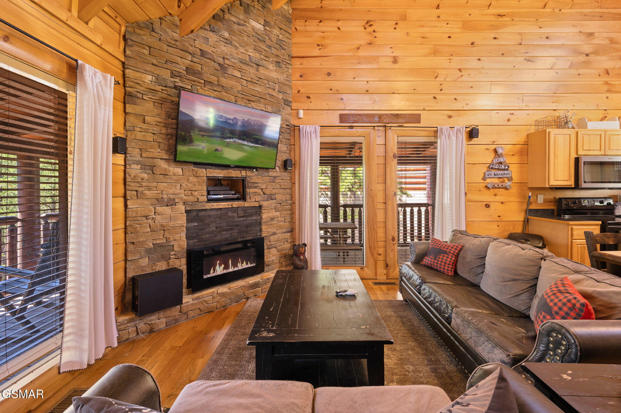 1808 Panther Path Way Sevierville TN 37876