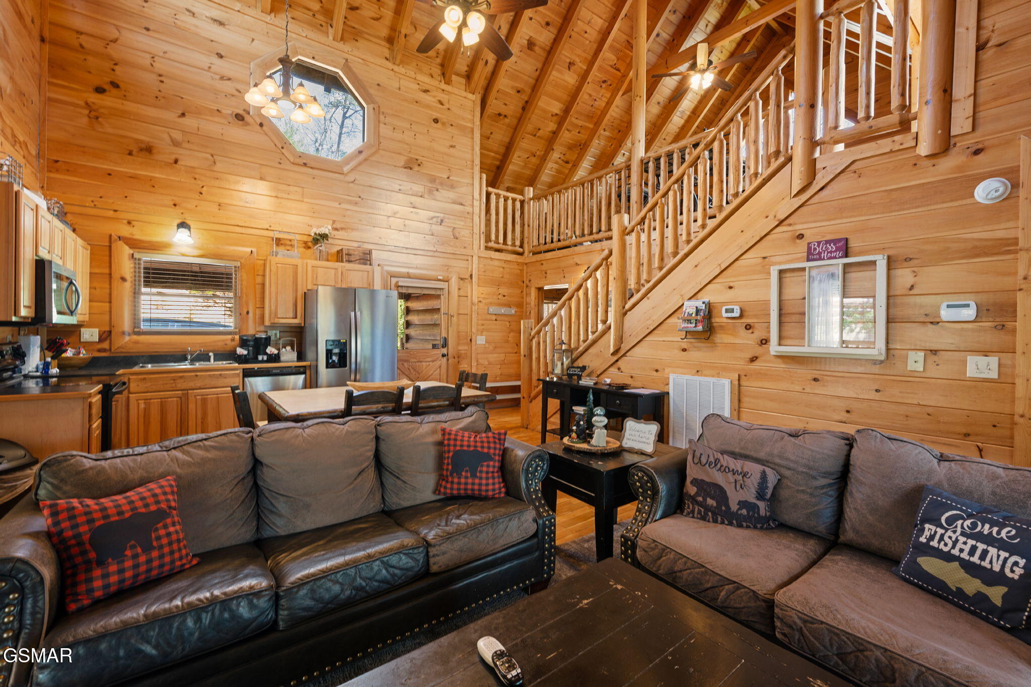 1808 Panther Path Way Sevierville TN 37876