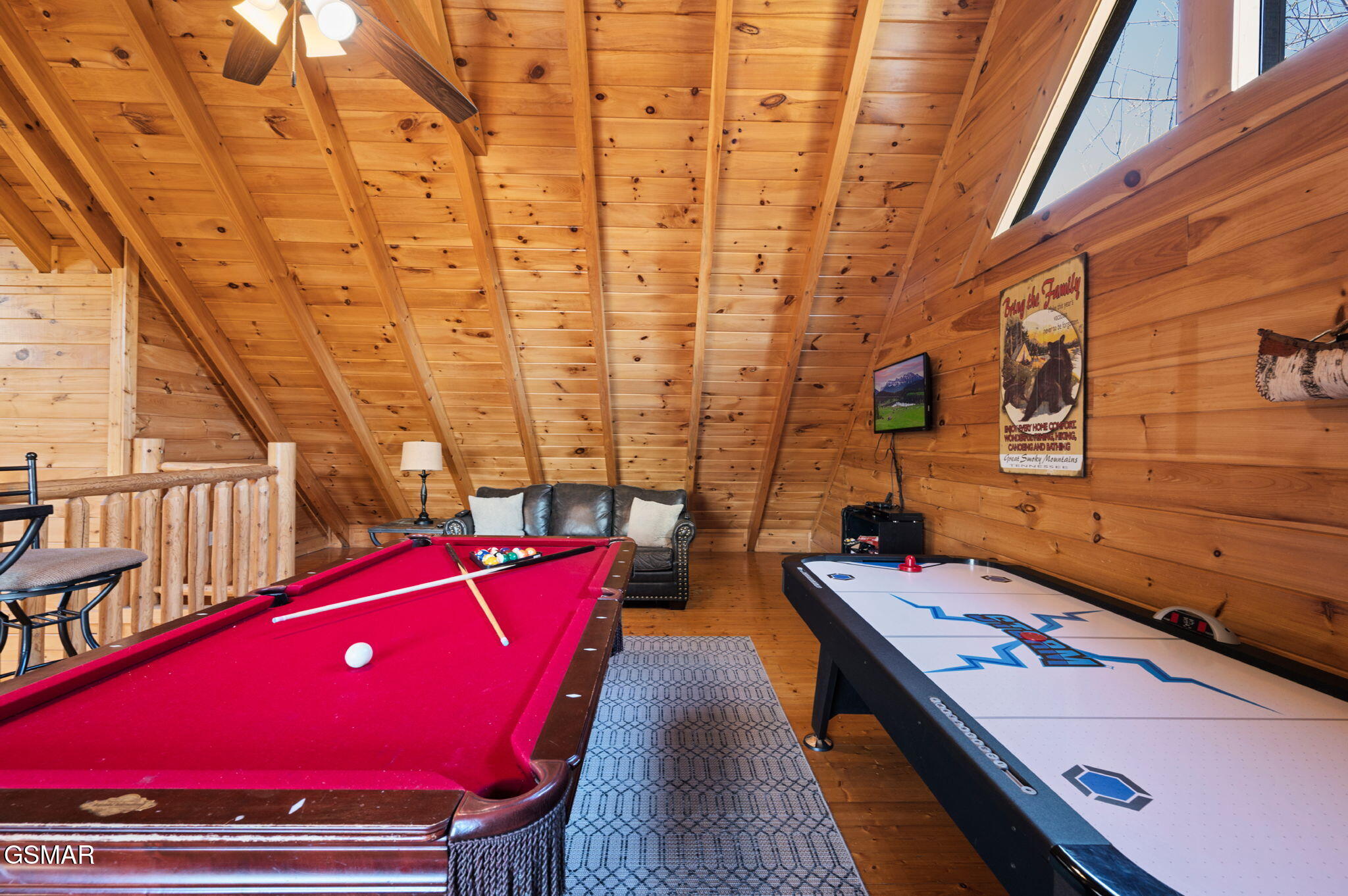 1808 Panther Path Way Sevierville TN 37876