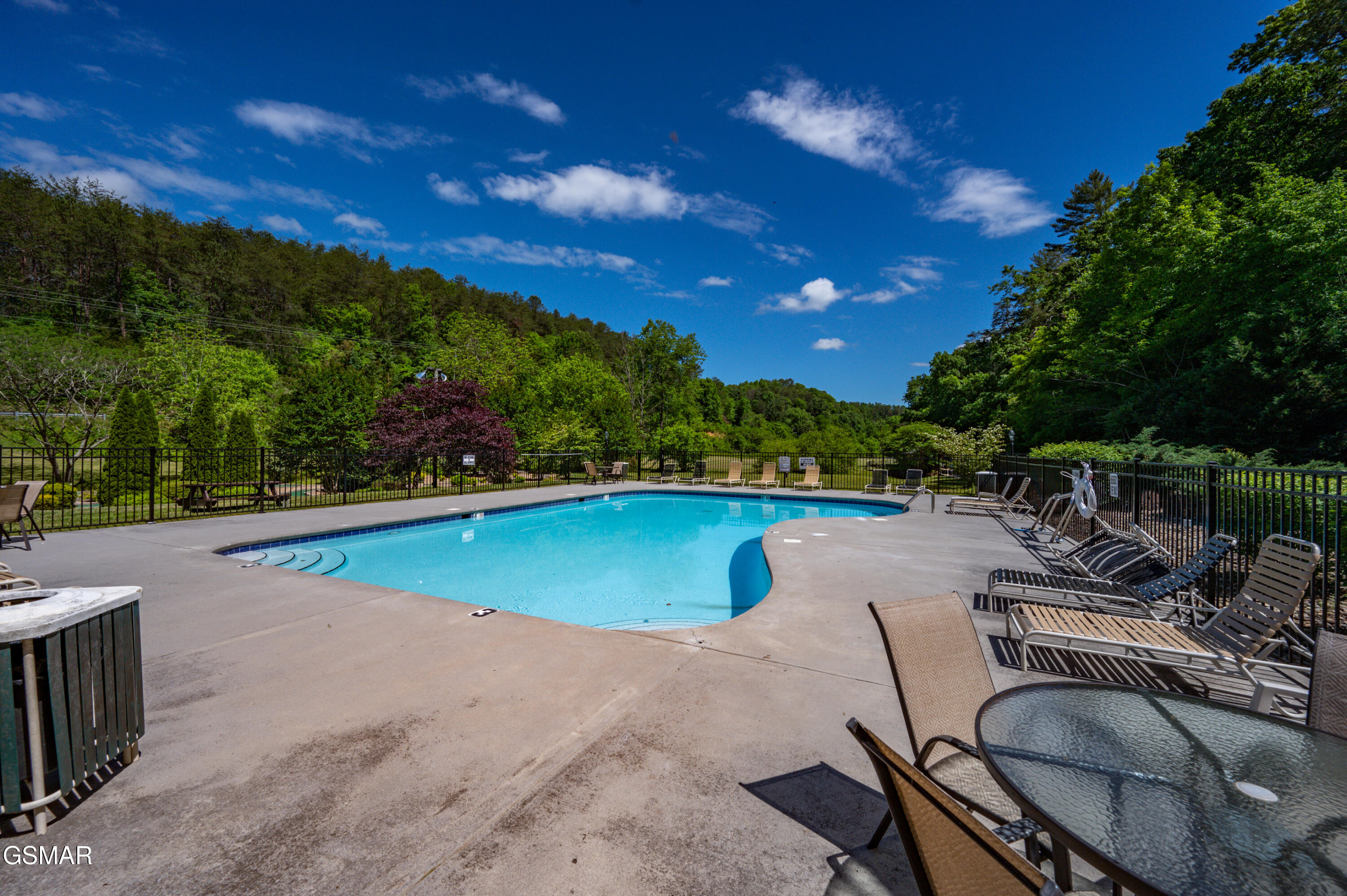 1808 Panther Path Way Sevierville TN 37876