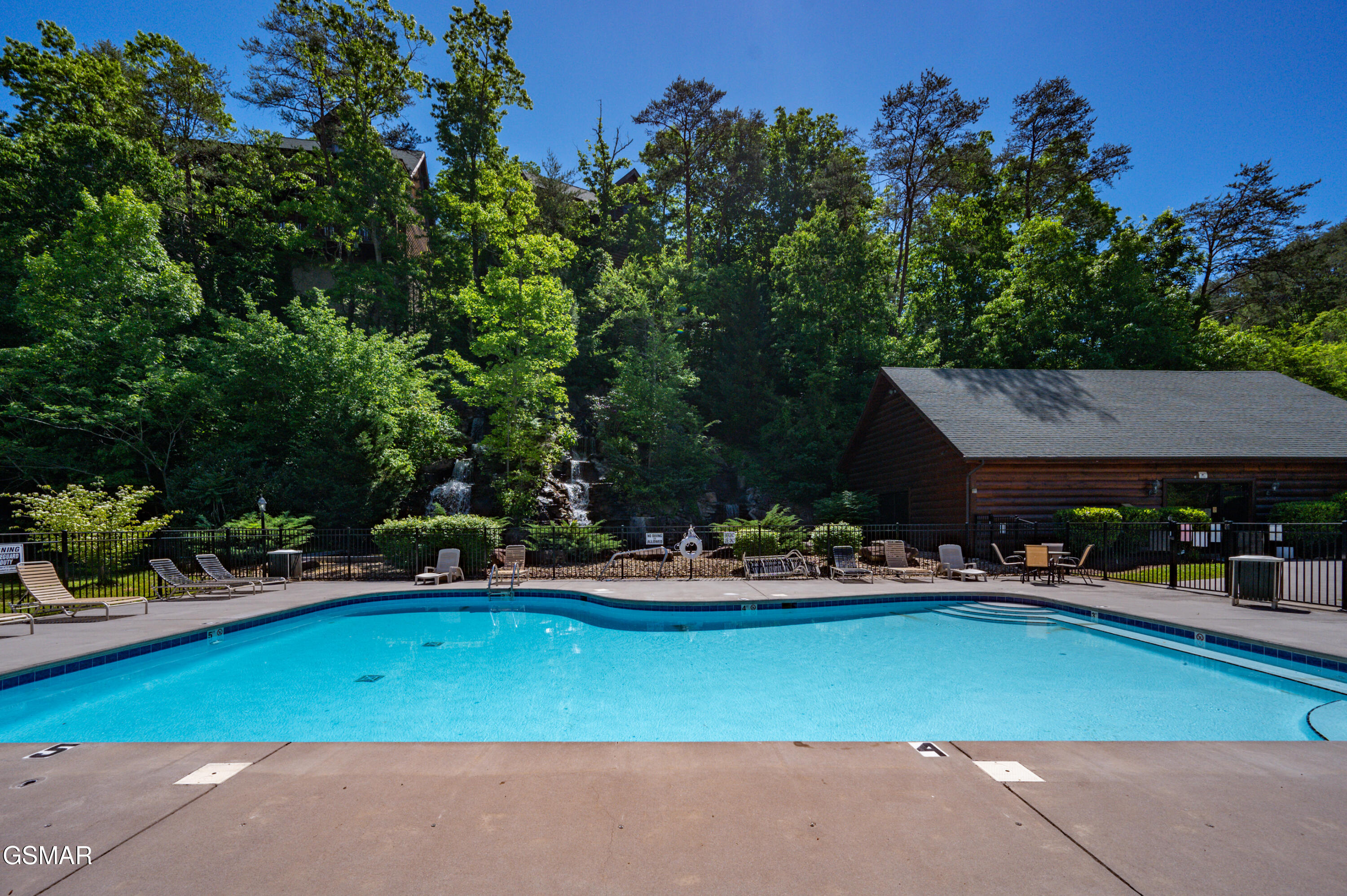 1808 Panther Path Way Sevierville TN 37876