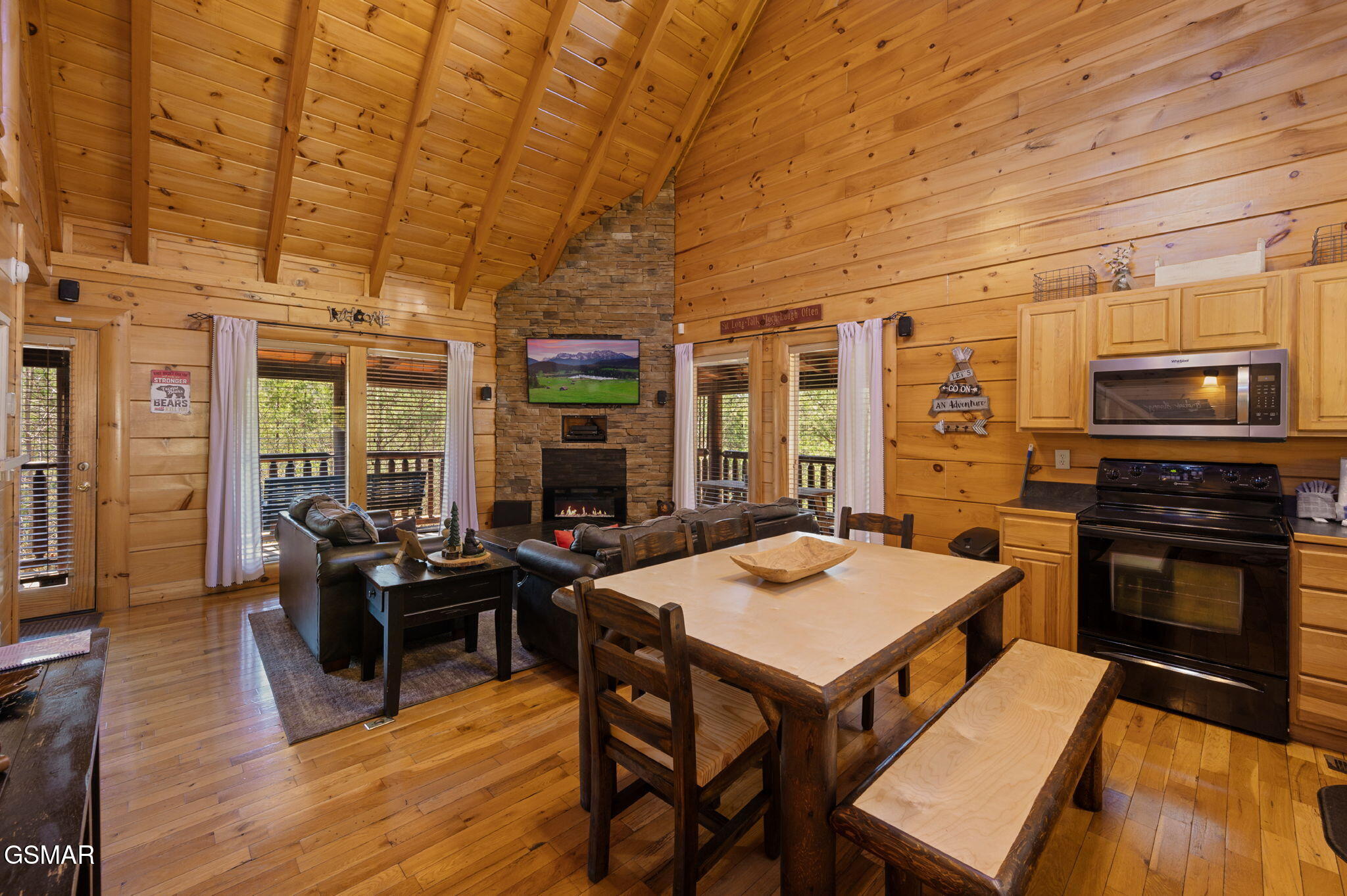 1808 Panther Path Way Sevierville TN 37876