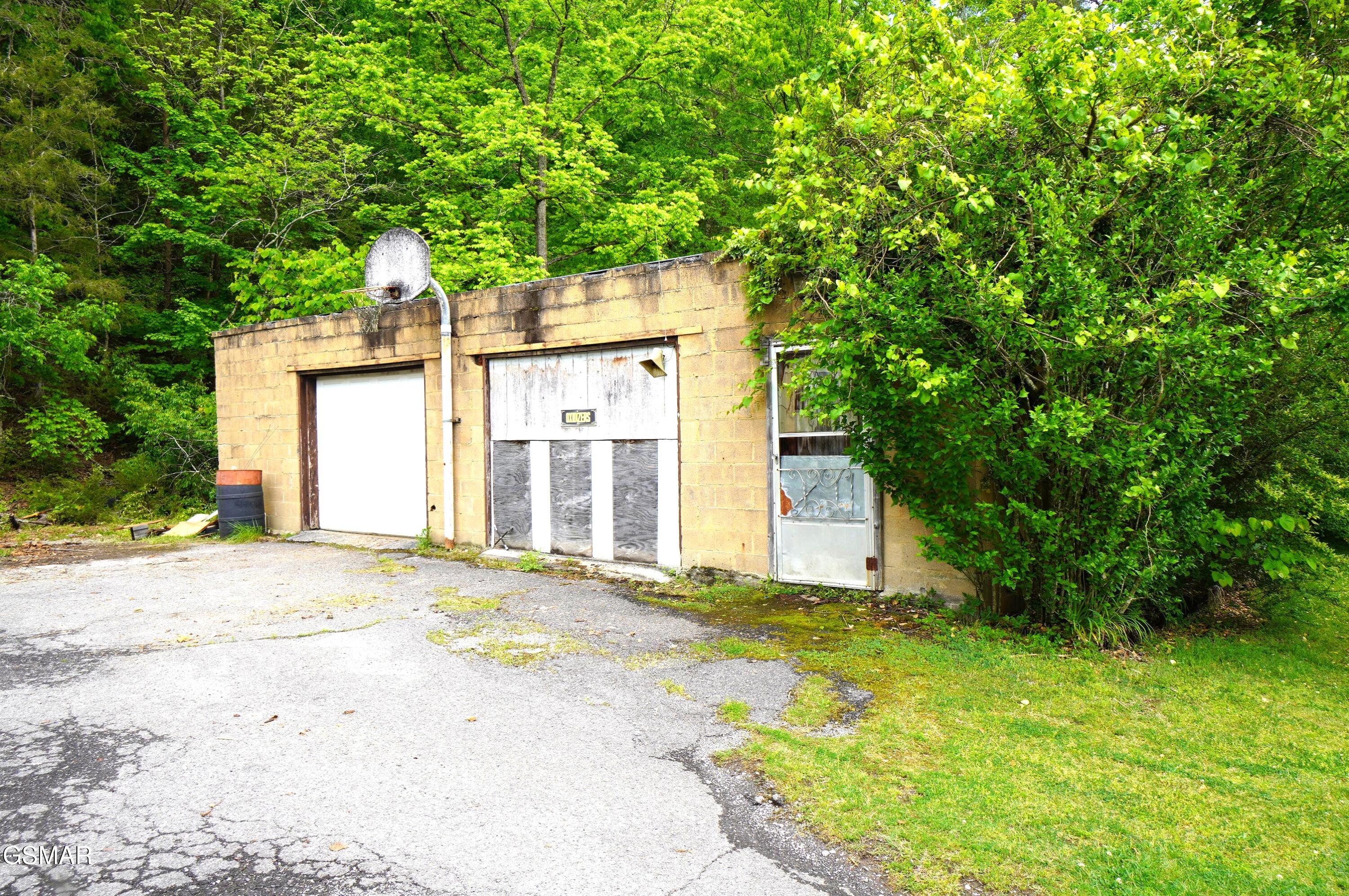680 Hale Brook Road Newport TN 37821