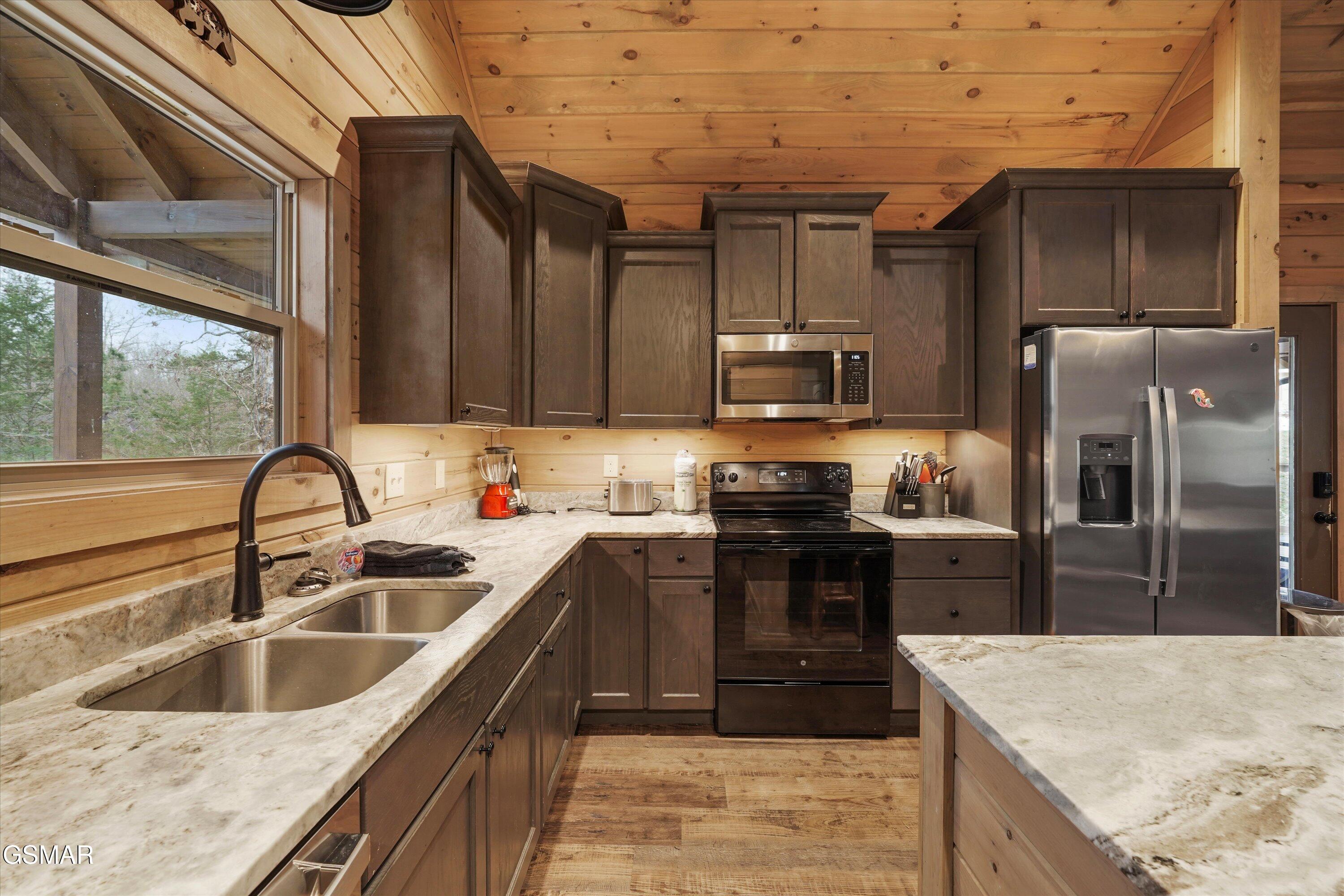 3831 Revetta Circle Sevierville TN 37862