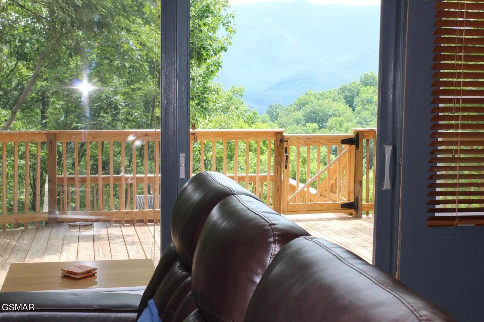 1116 Alpenrose Drive Gatlinburg TN 37738